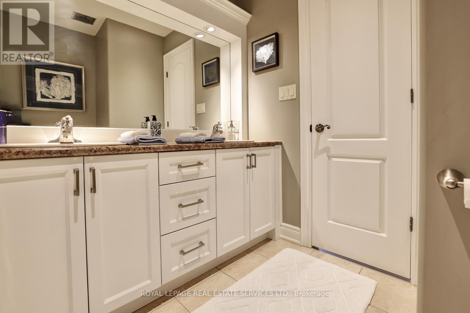 












30 SEACOVE COURT

,
Hamilton,




Ontario
L8E0B3

