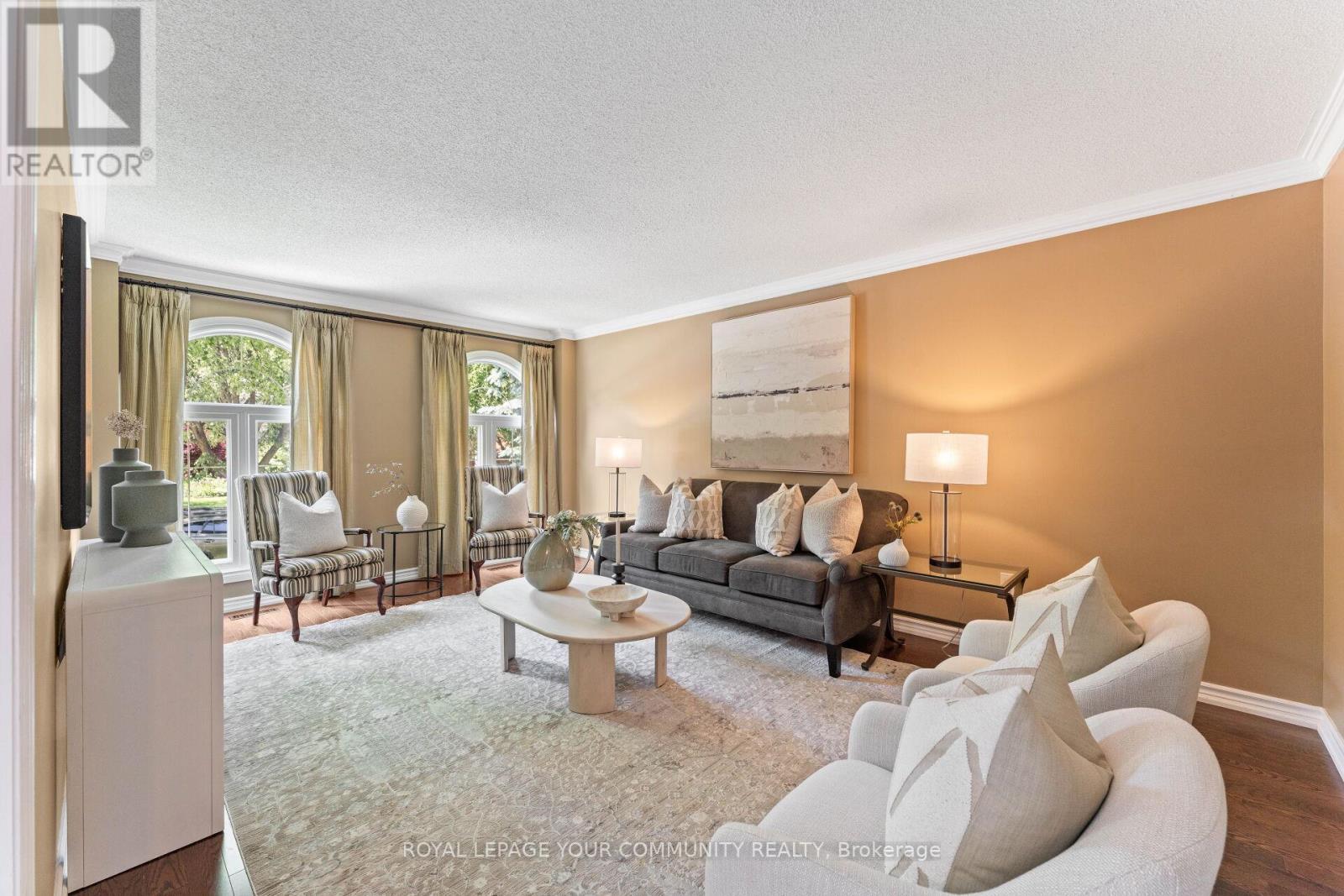 












261 CORNER RIDGE ROAD

,
Aurora,




Ontario
L4G6L6

