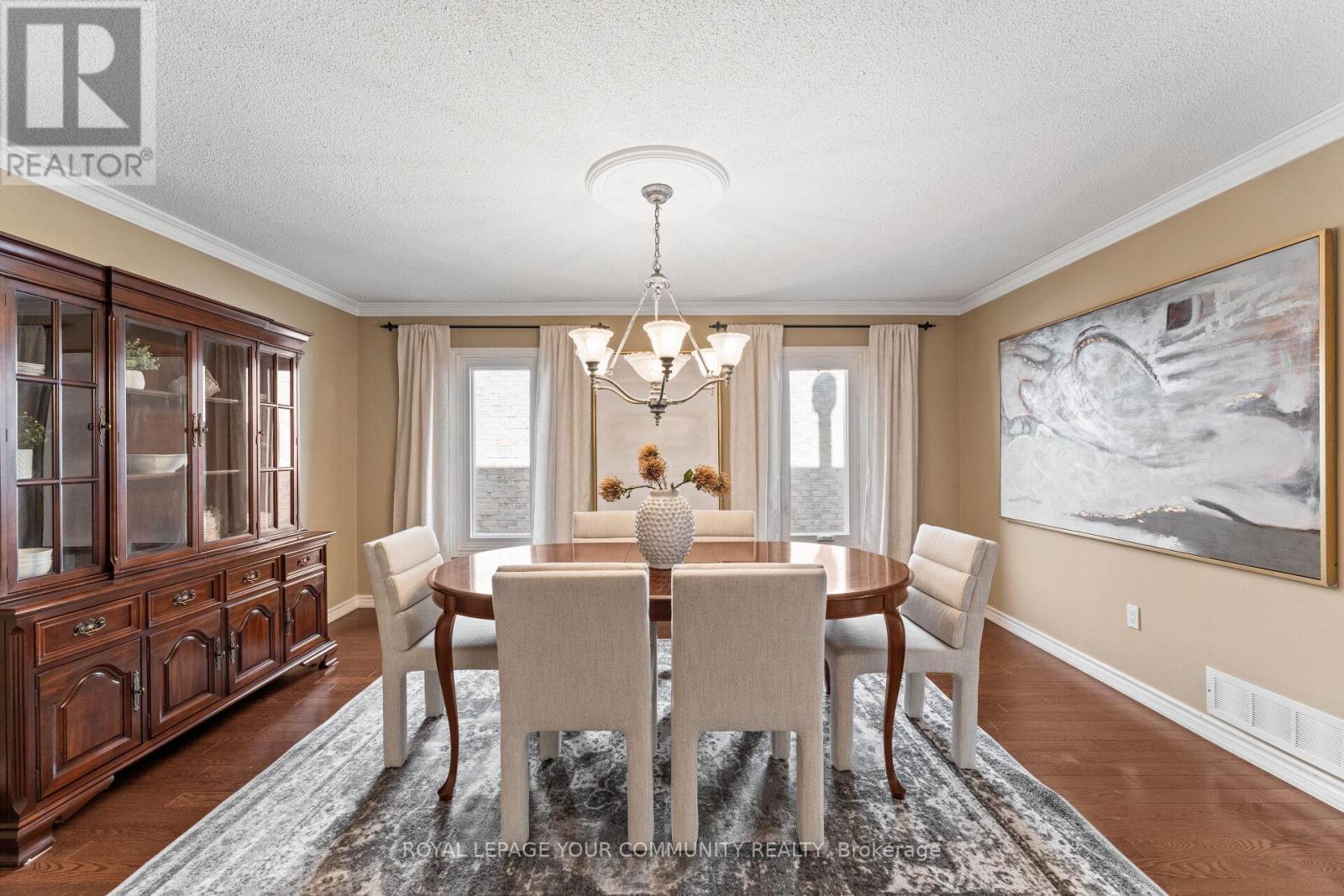 












261 CORNER RIDGE ROAD

,
Aurora,




Ontario
L4G6L6

