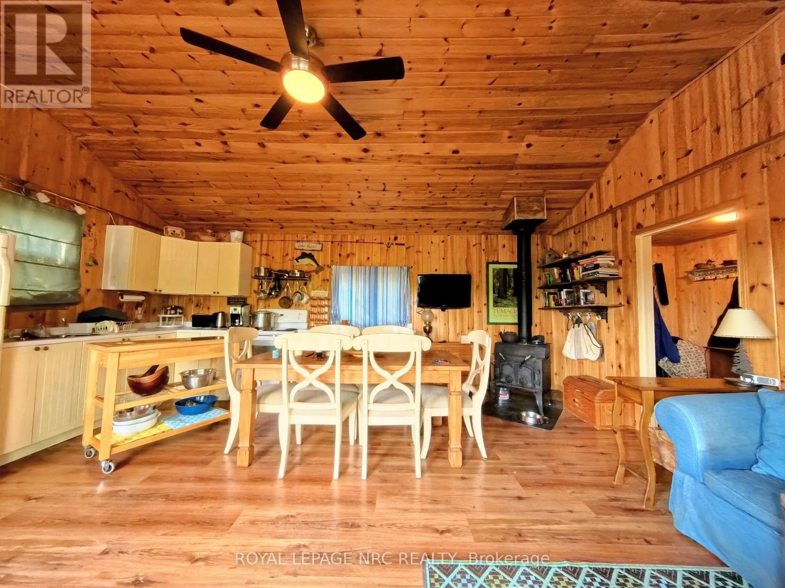 












68 LAKE TEMAGAMI 30 ISLAND

,
Temagami,




Ontario
P0H2H0

