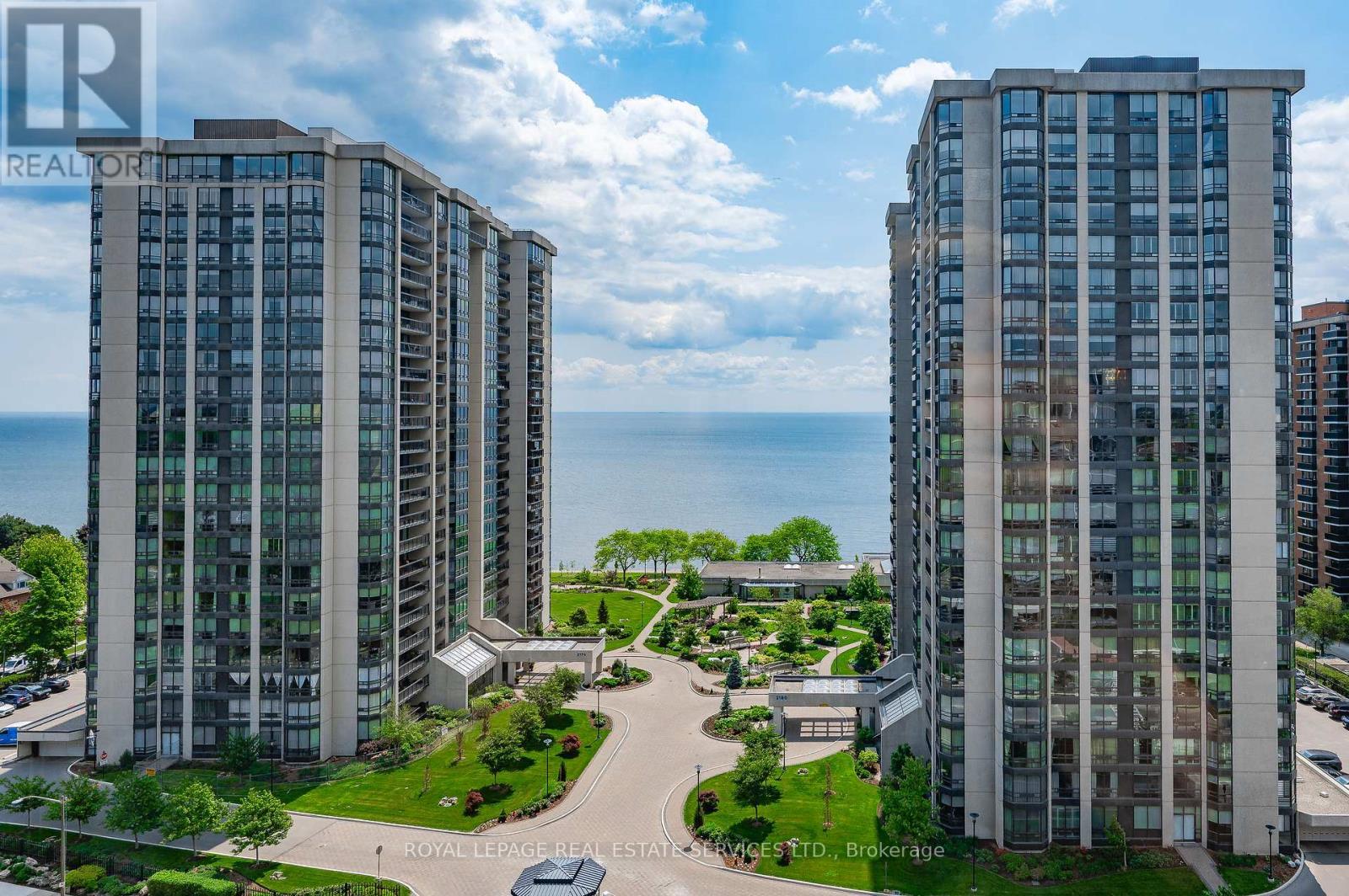 












1407 - 2185 MARINE DRIVE

,
Oakville,




Ontario
L6L5L6

