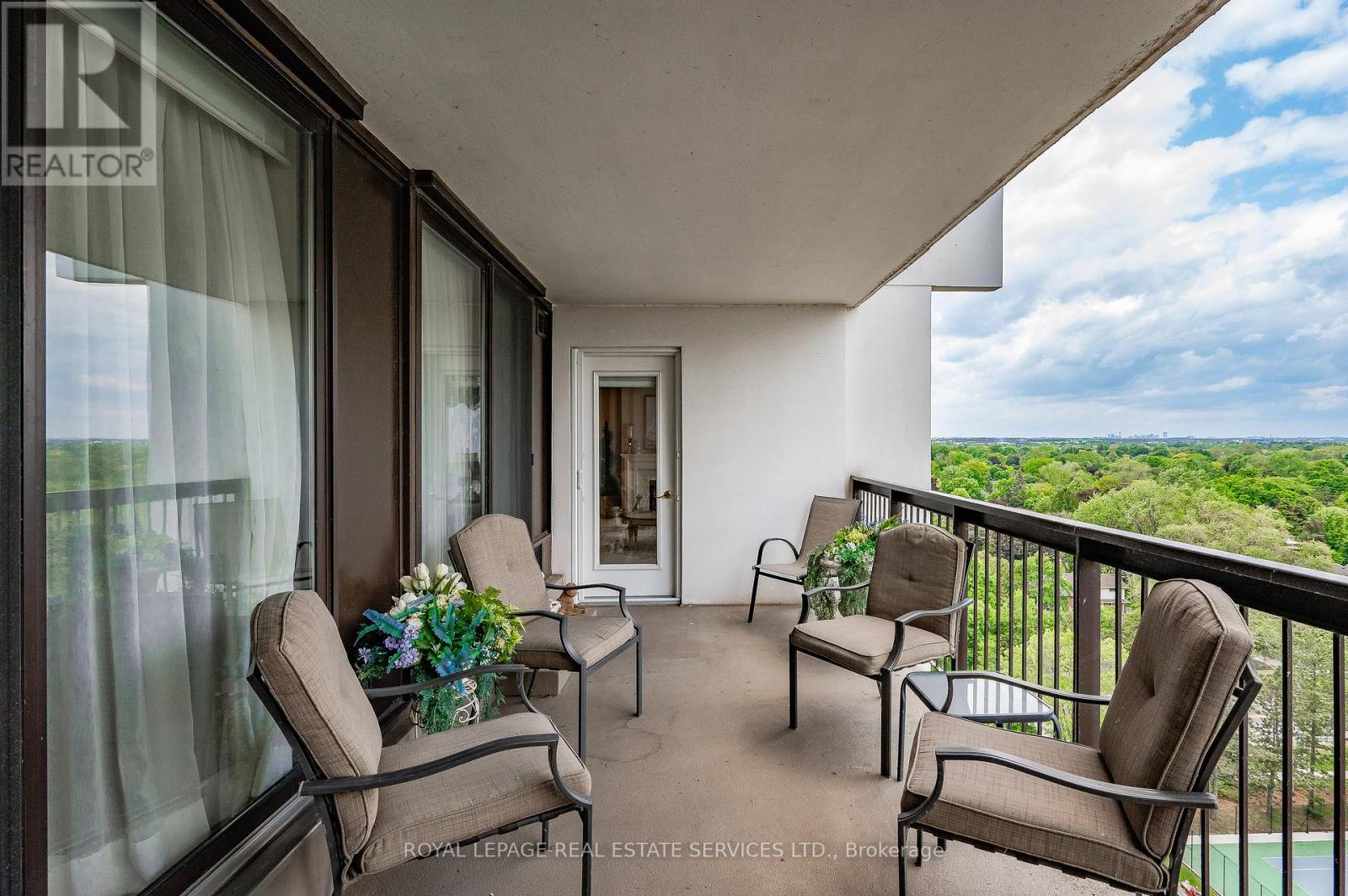 












1407 - 2185 MARINE DRIVE

,
Oakville,




Ontario
L6L5L6

