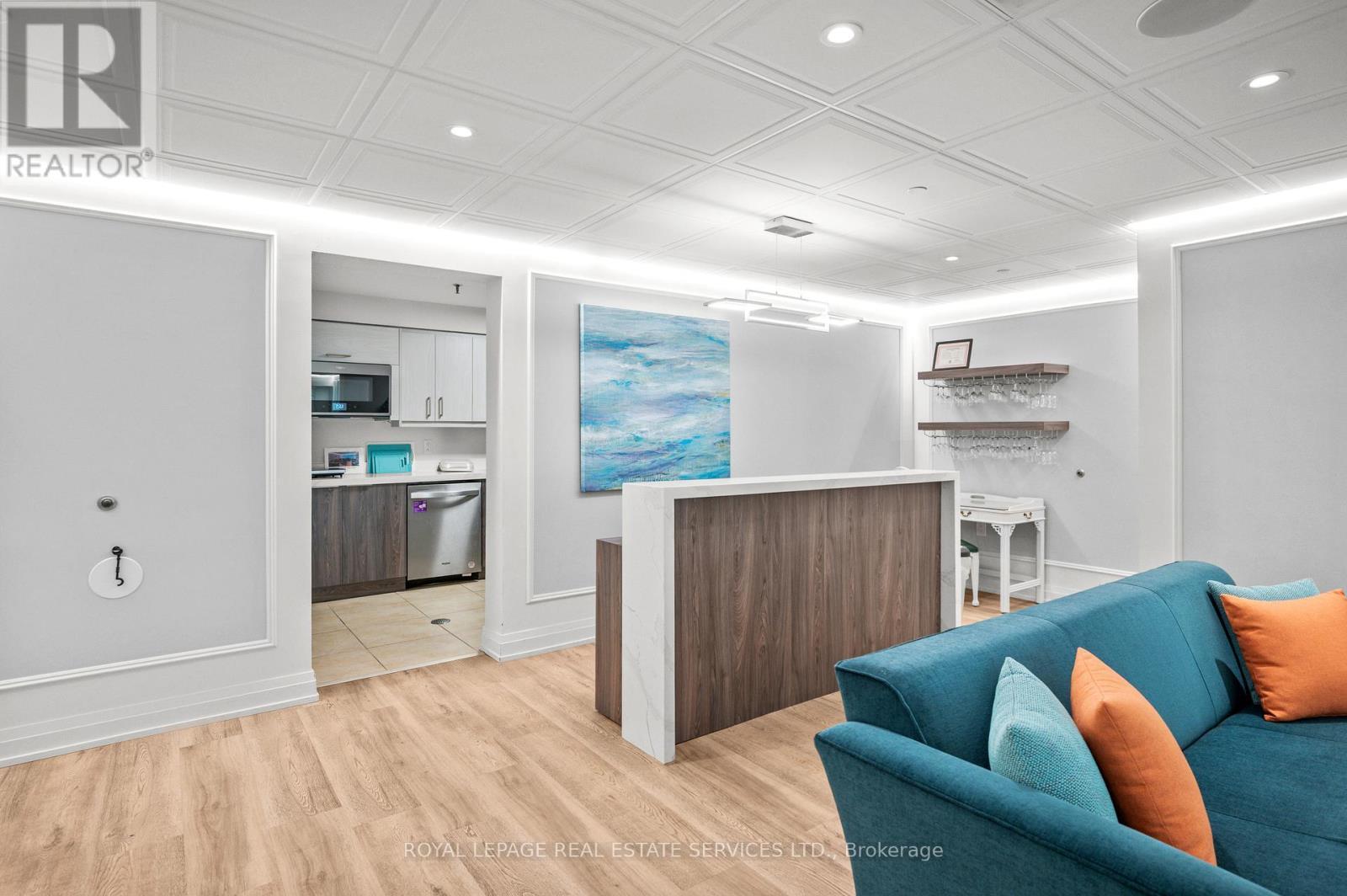 












1407 - 2185 MARINE DRIVE

,
Oakville,




Ontario
L6L5L6

