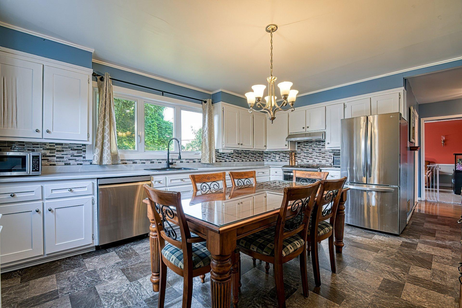 









454


Rue Hamel

,
Saint-Eustache,




QC
J7P1S3

