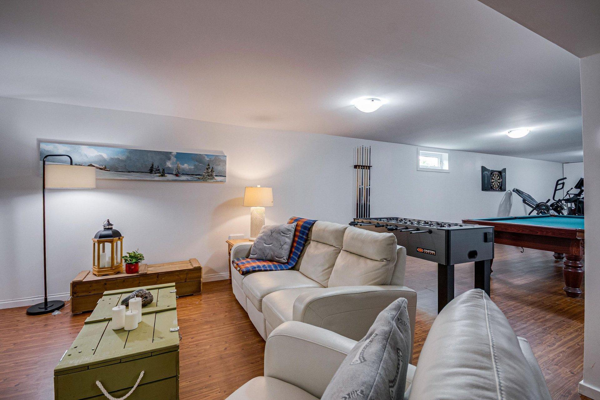 









105


Rue Cholette

,
Gatineau (Hull),




QC
J8Y6L7

