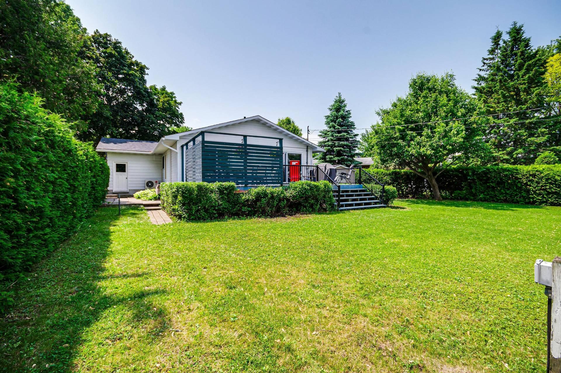 









105


Rue Cholette

,
Gatineau (Hull),




QC
J8Y6L7

