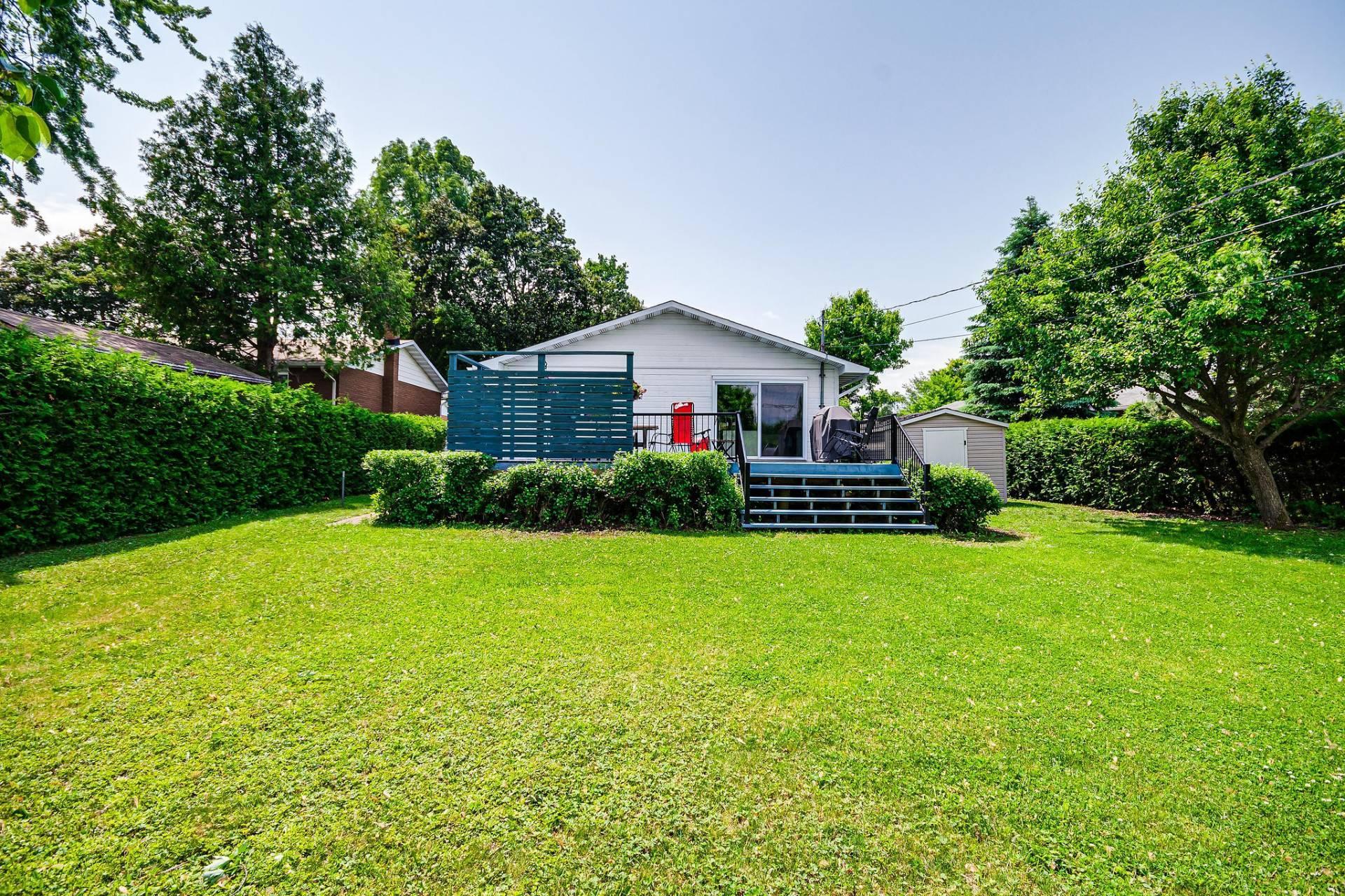 









105


Rue Cholette

,
Gatineau (Hull),




QC
J8Y6L7

