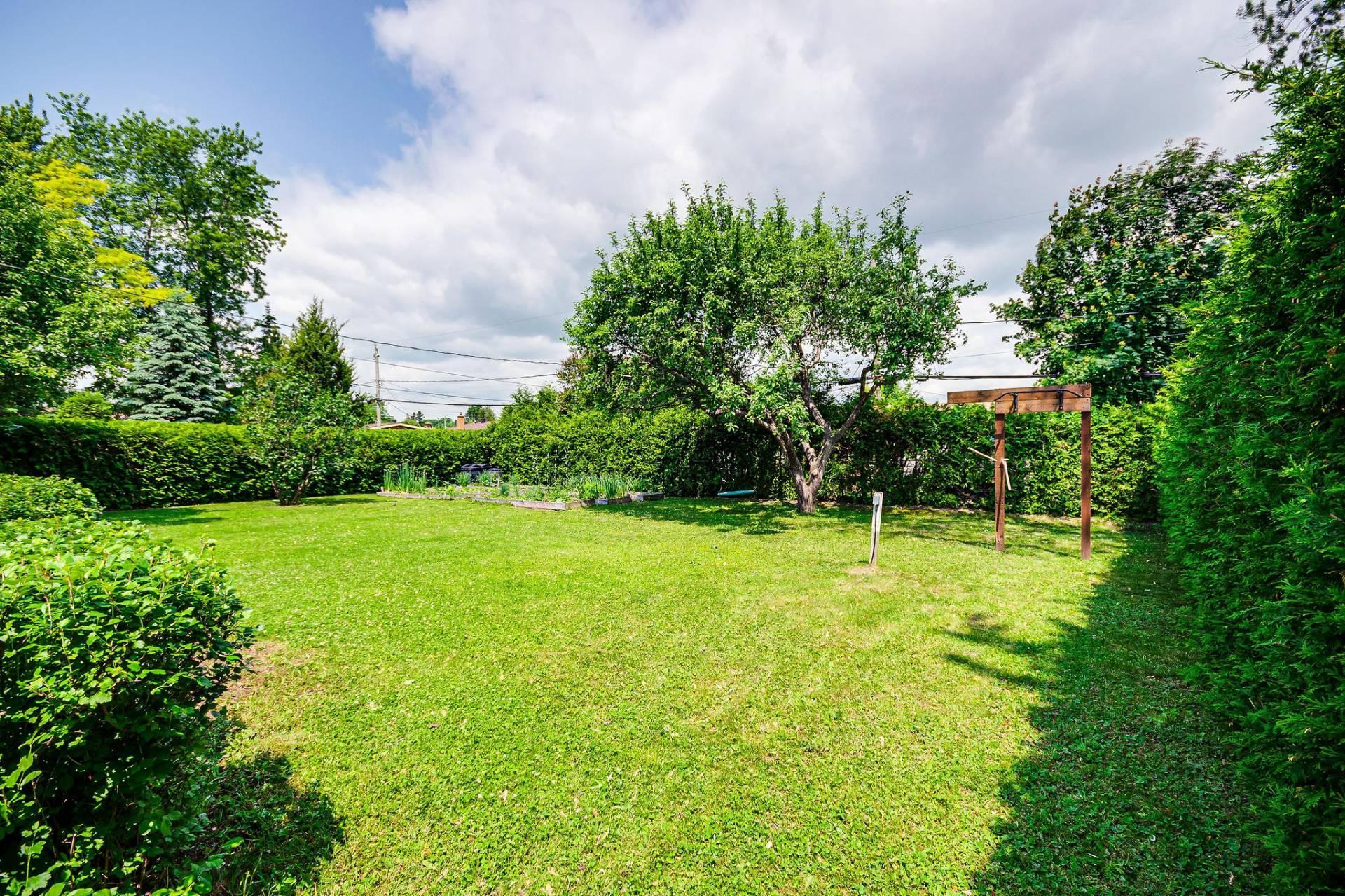 









105


Rue Cholette

,
Gatineau (Hull),




QC
J8Y6L7


