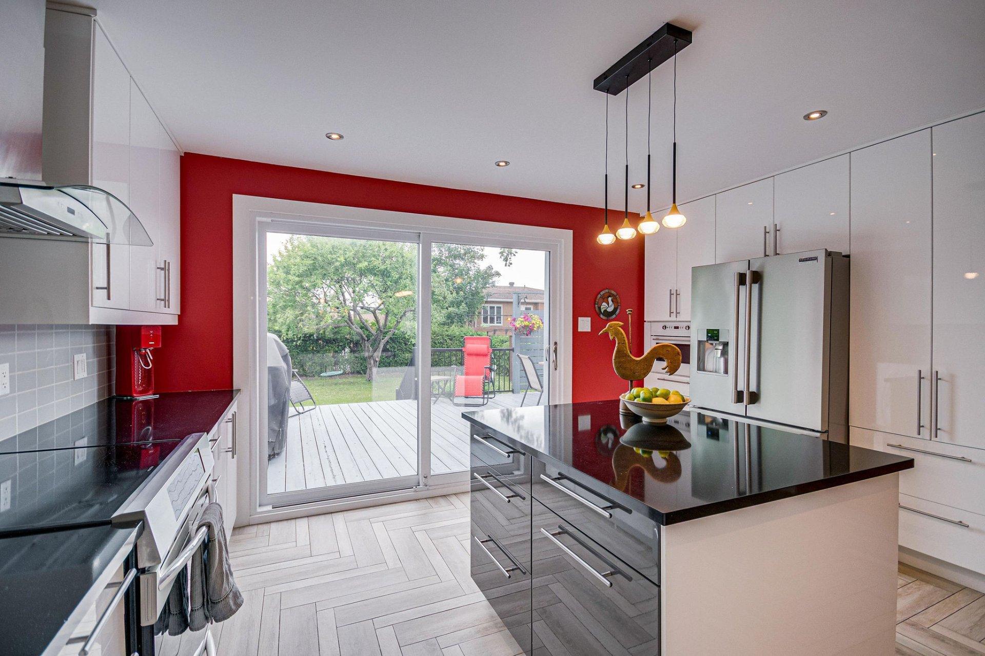 









105


Rue Cholette

,
Gatineau (Hull),




QC
J8Y6L7

