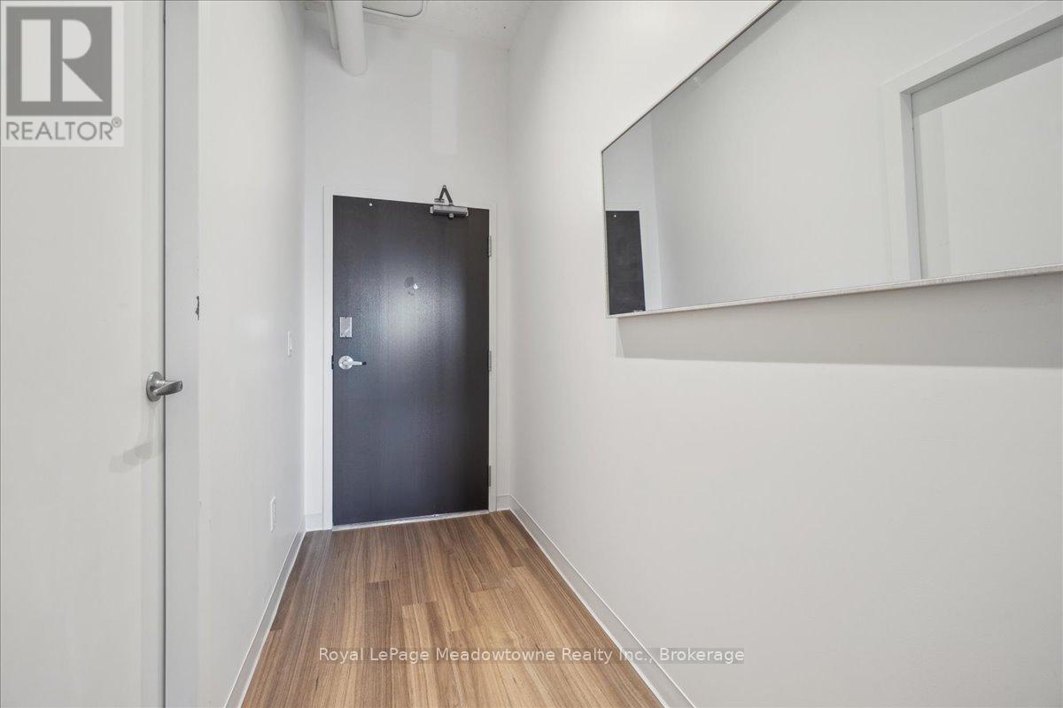 












321 - 120 HURON STREET

,
Guelph (St. Patrick's Ward),




Ontario
N1E0T8


