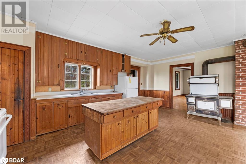 












3148 COUNTY ROAD 32 Highway

,
Seeleys Bay,




Ontario
K0H2N0

