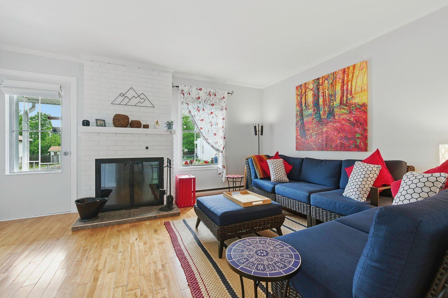 









45


Rue Thibodeau

,
Sainte-Agathe-des-Monts,




QC
J9C2L8

