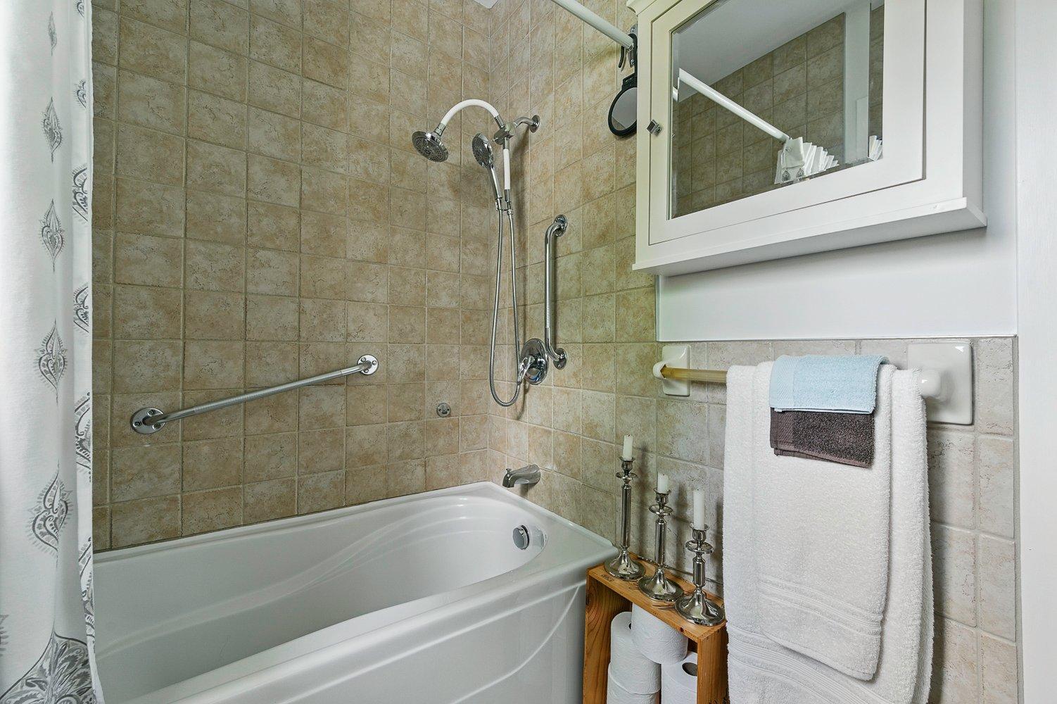 









45


Rue Thibodeau

,
Sainte-Agathe-des-Monts,




QC
J9C2L8

