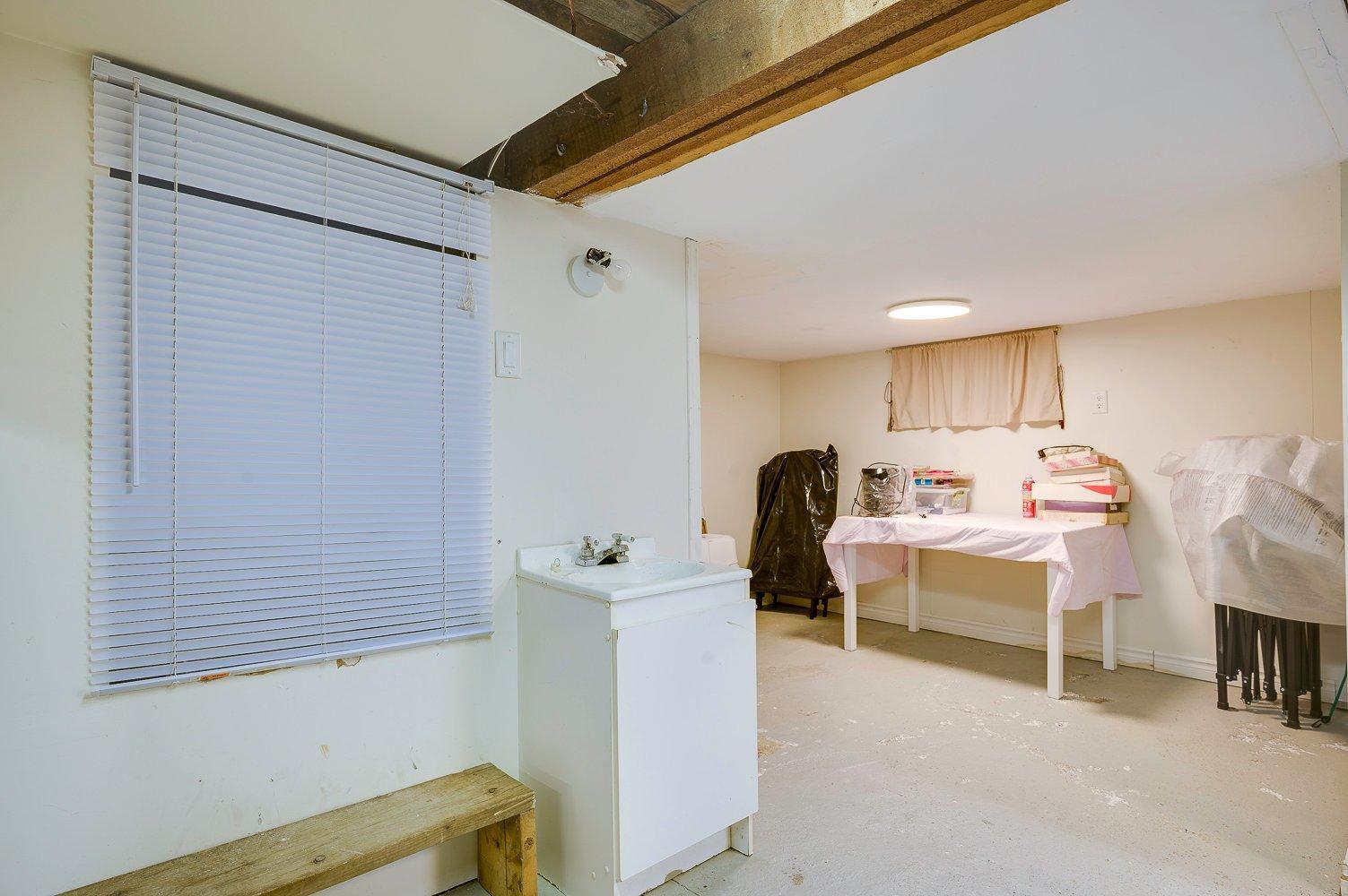 









45


Rue Thibodeau

,
Sainte-Agathe-des-Monts,




QC
J9C2L8


