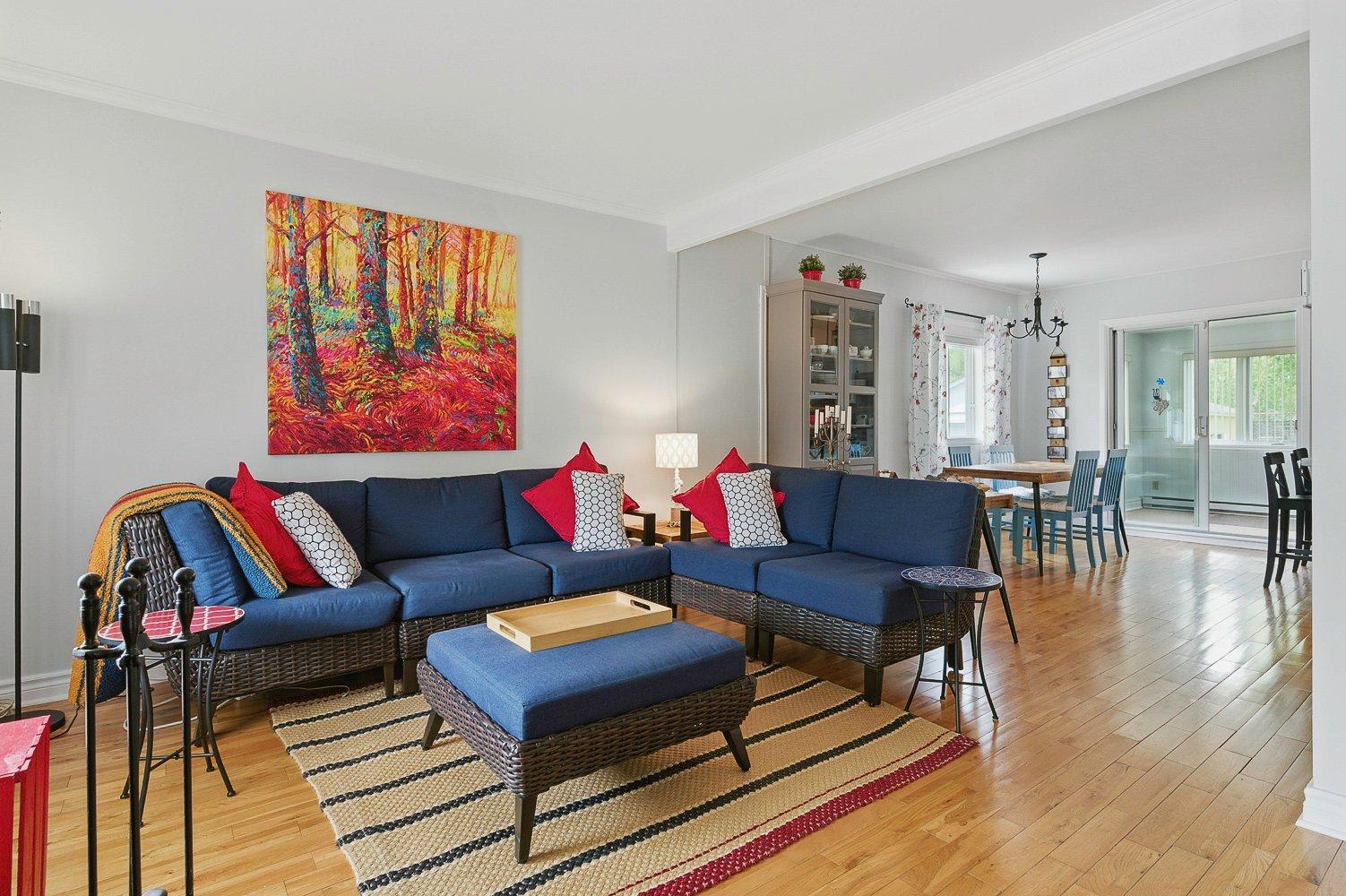 









45


Rue Thibodeau

,
Sainte-Agathe-des-Monts,




QC
J9C2L8


