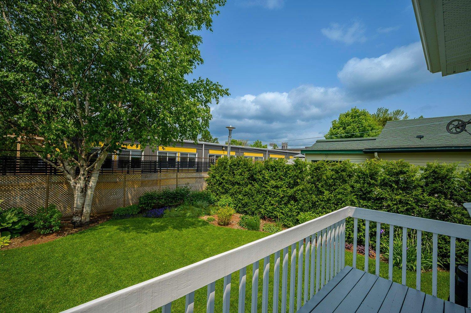 









45


Rue Thibodeau

,
Sainte-Agathe-des-Monts,




QC
J9C2L8

