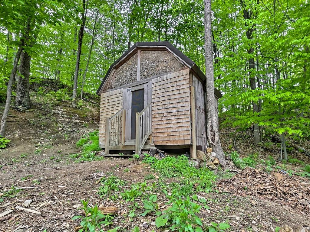 









34


Ch. du Haut-Bois

,
Val-des-Monts,




QC
J8N0C9

