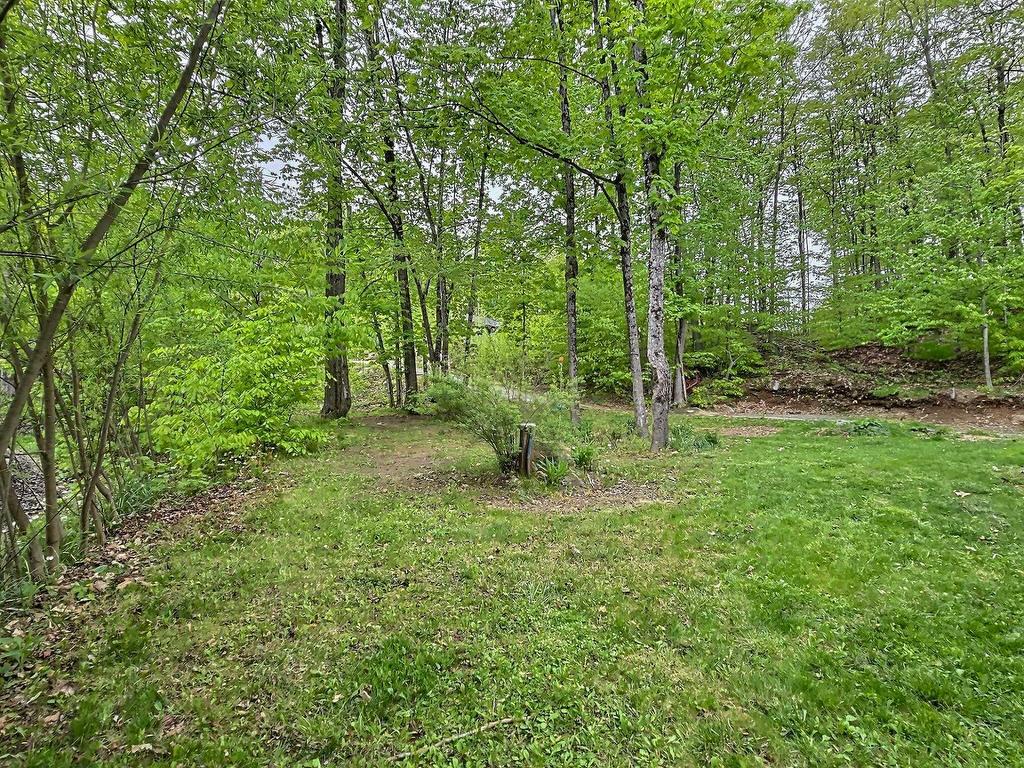 









34


Ch. du Haut-Bois

,
Val-des-Monts,




QC
J8N0C9

