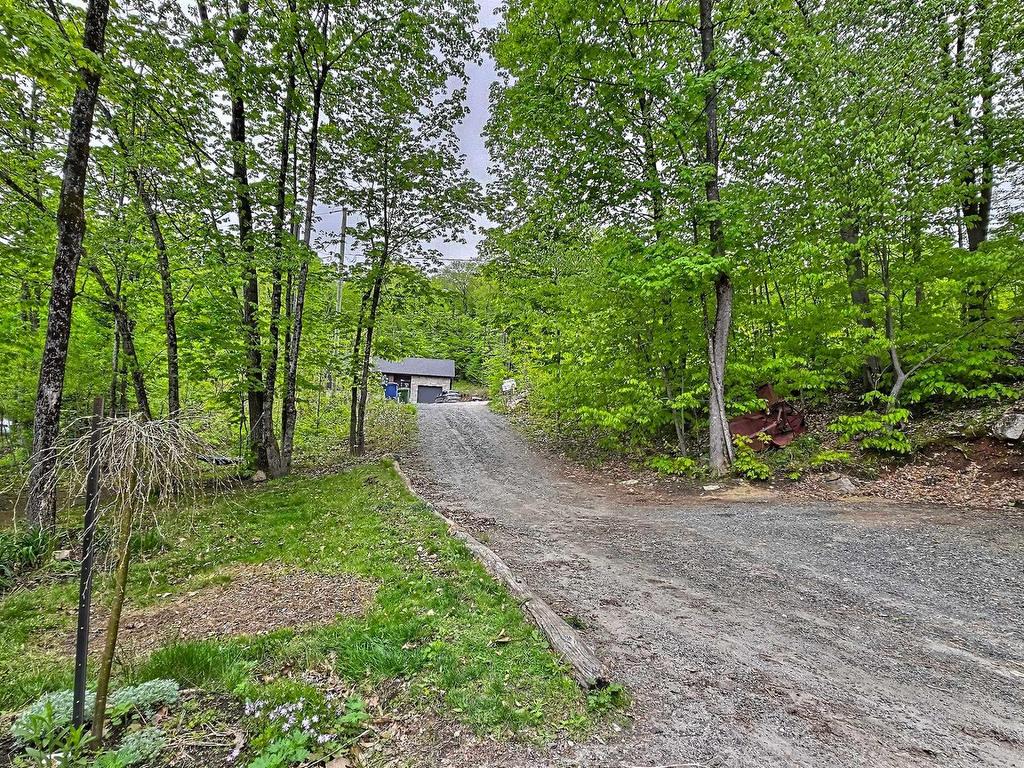 









34


Ch. du Haut-Bois

,
Val-des-Monts,




QC
J8N0C9

