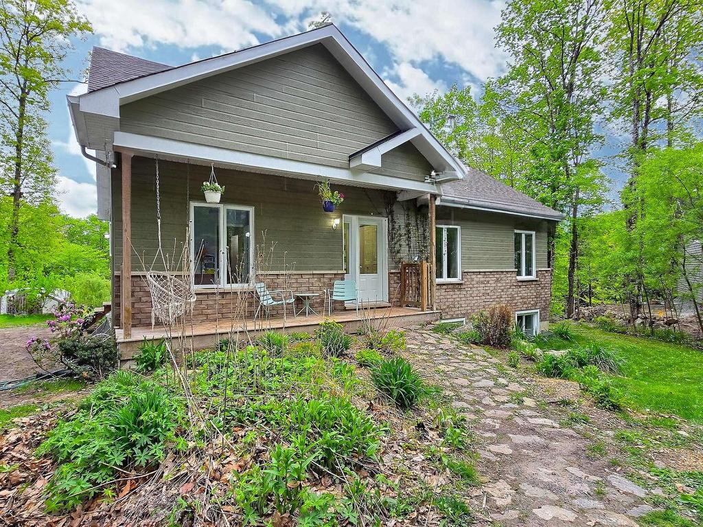 









34


Ch. du Haut-Bois

,
Val-des-Monts,




QC
J8N0C9

