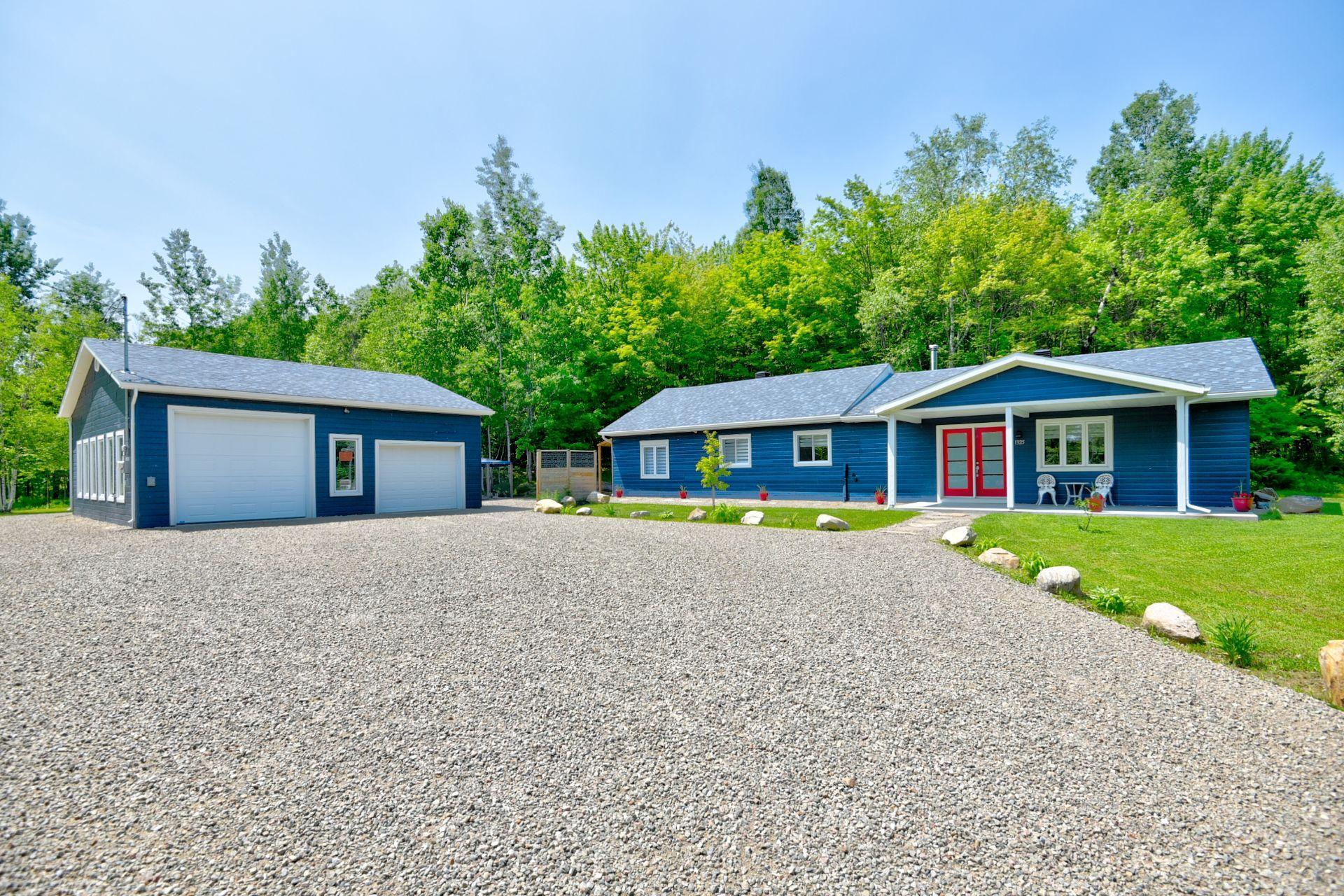 









1325


Ch. Mondor

,
Saint-Damien,




QC
J0K2E0


