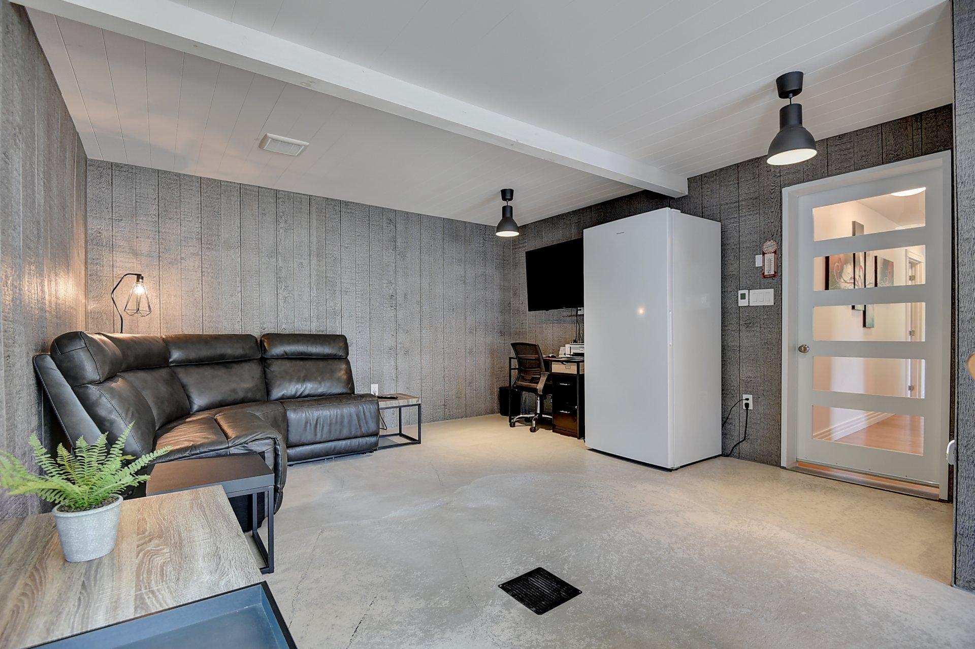 









1325


Ch. Mondor

,
Saint-Damien,




QC
J0K2E0

