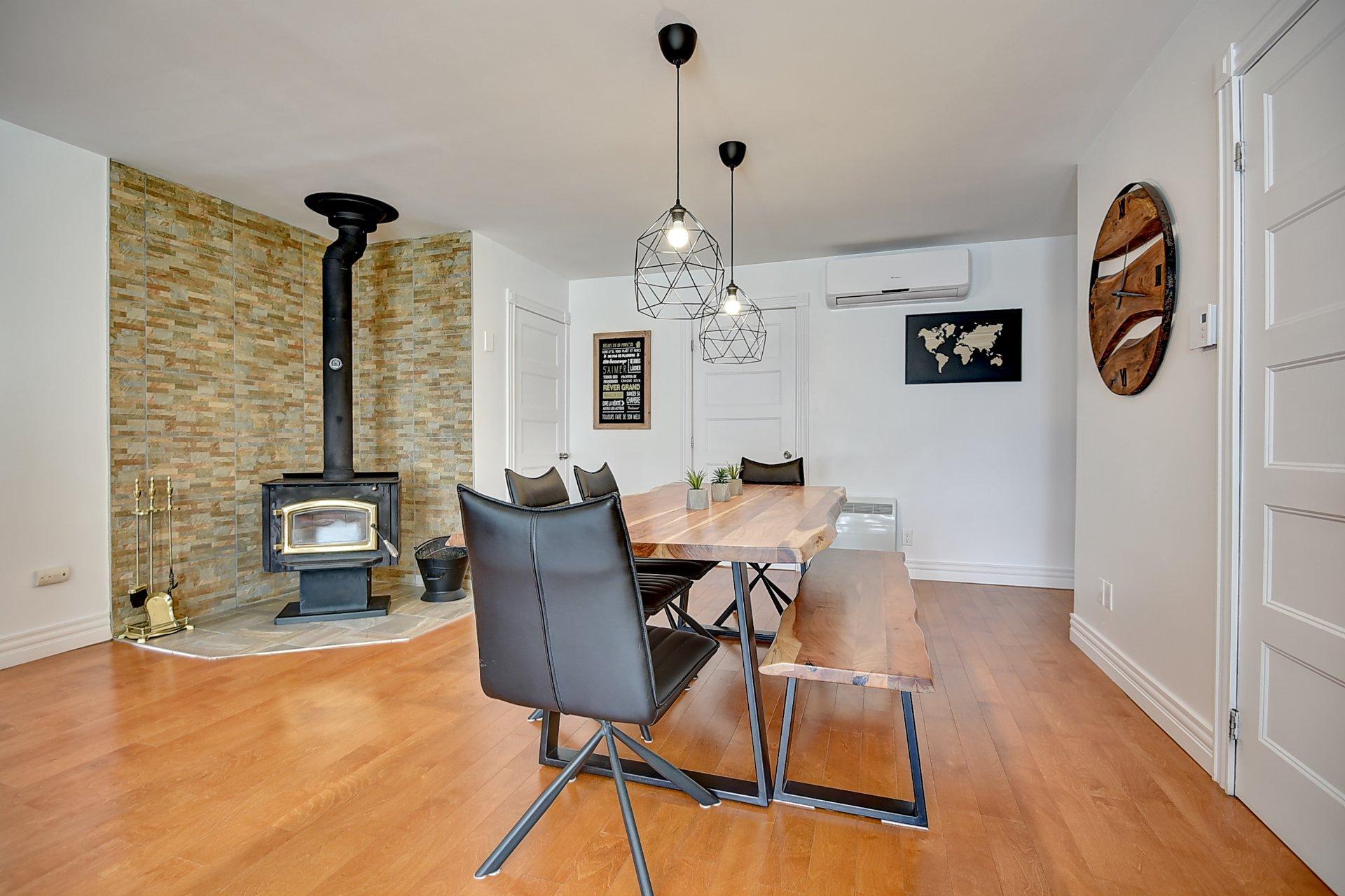 









1325


Ch. Mondor

,
Saint-Damien,




QC
J0K2E0

