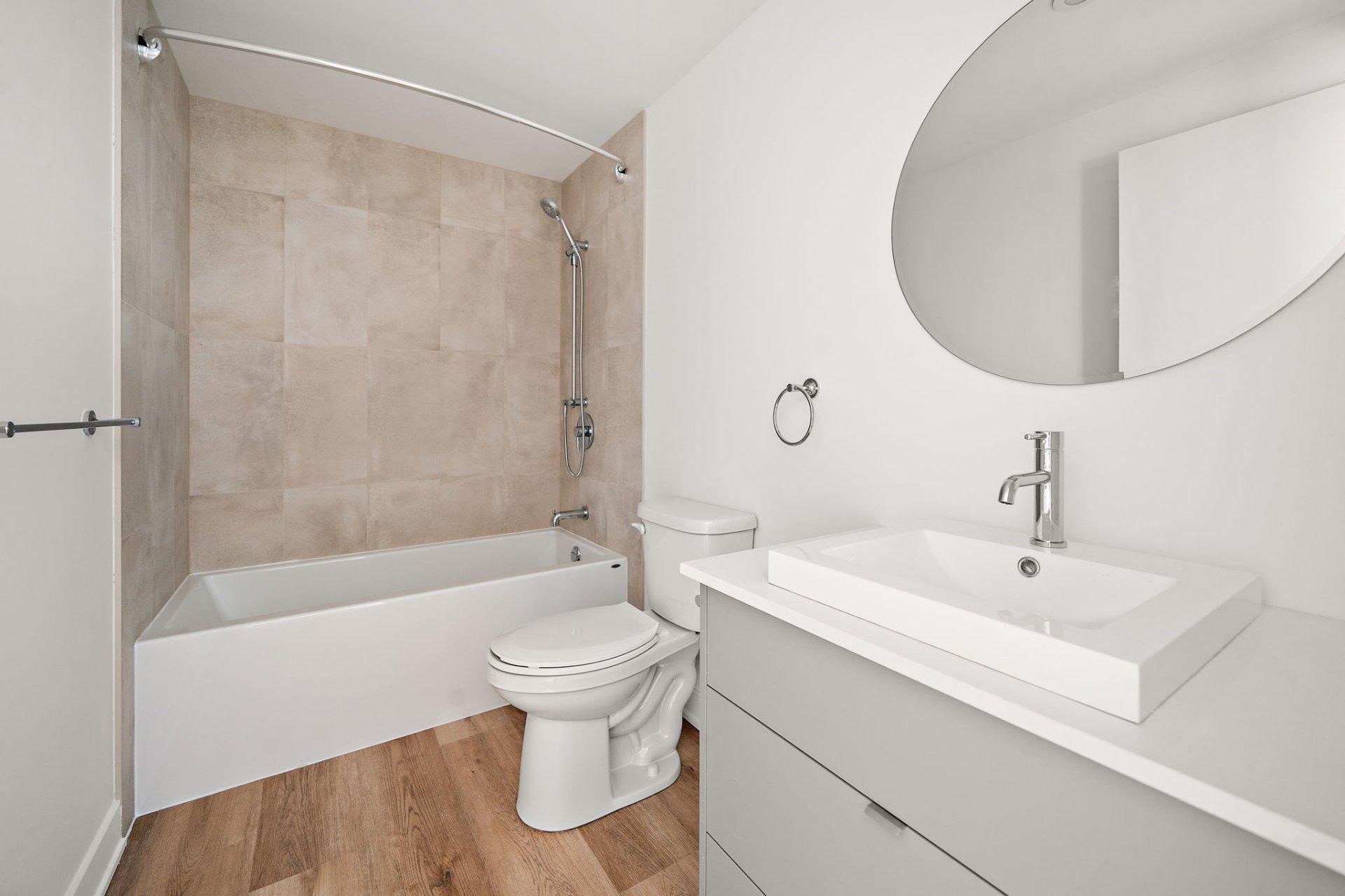 









4352


Rue De Brébeuf

,
Montréal (Le Plateau-Mont-Royal),




QC
H2J3K9

