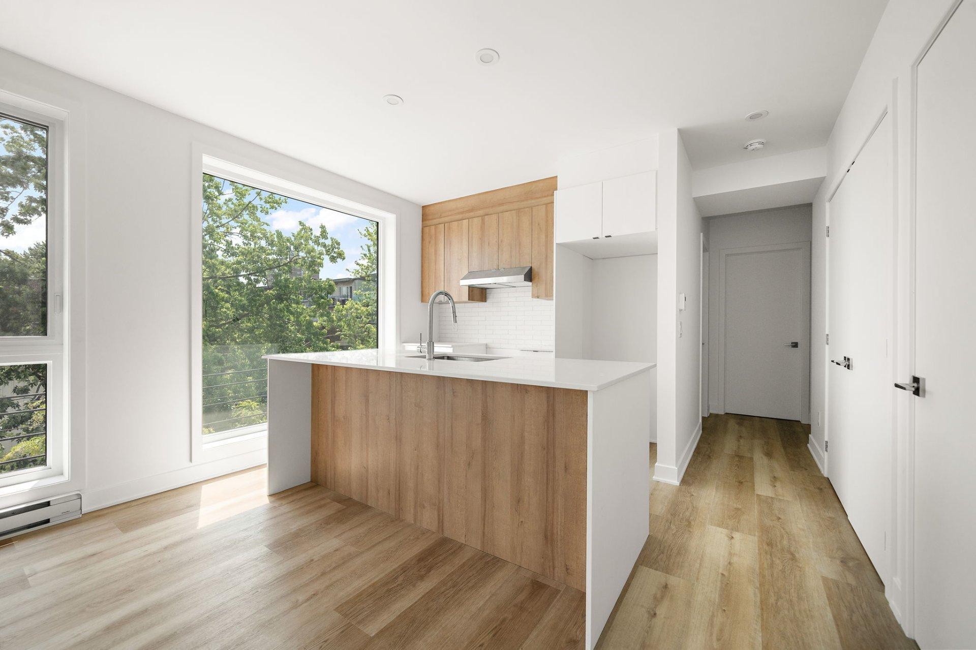 









4352


Rue De Brébeuf

,
Montréal (Le Plateau-Mont-Royal),




QC
H2J3K9

