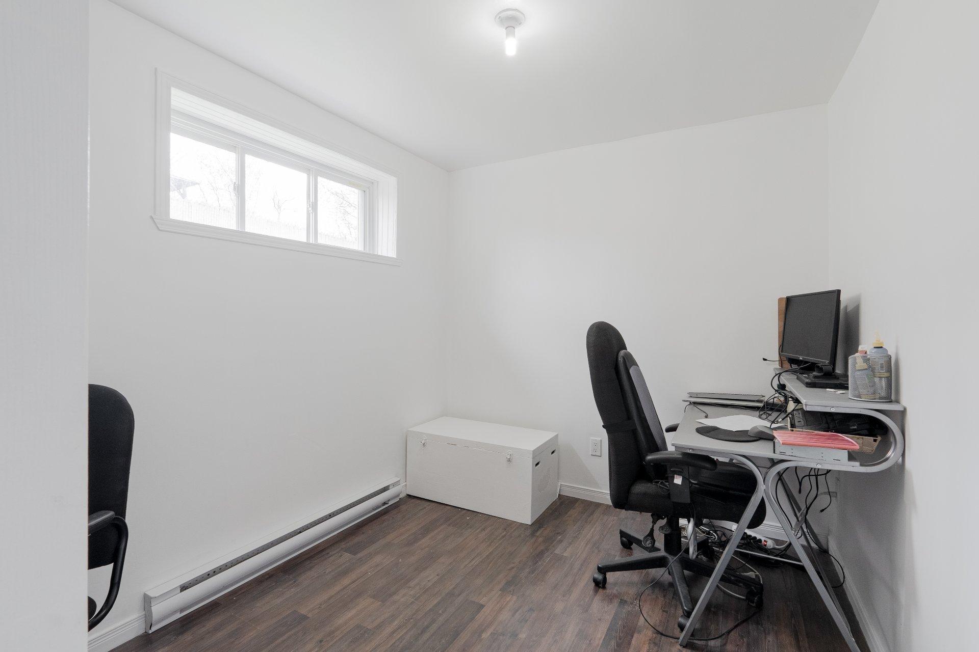 









738


Rue des Girolles

,
Sherbrooke (Brompton/Rock Forest/Saint-Élie/Deauville),




QC
J1N0Y2

