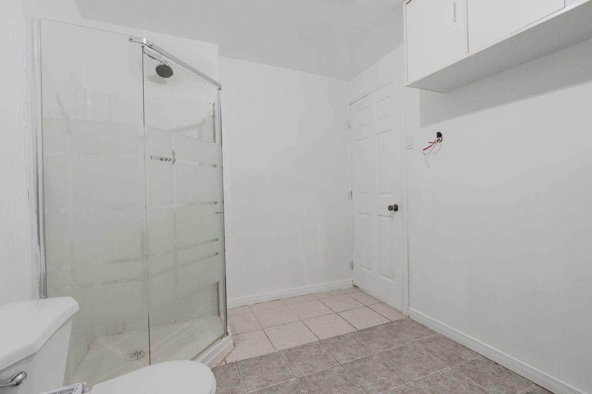









738


Rue des Girolles

,
Sherbrooke (Brompton/Rock Forest/Saint-Élie/Deauville),




QC
J1N0Y2


