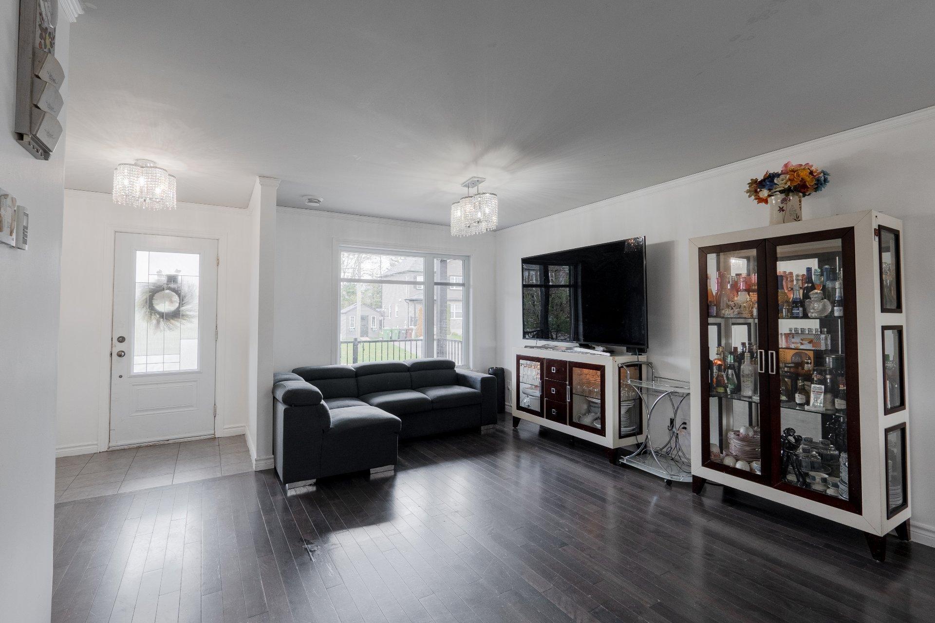 









738


Rue des Girolles

,
Sherbrooke (Brompton/Rock Forest/Saint-Élie/Deauville),




QC
J1N0Y2

