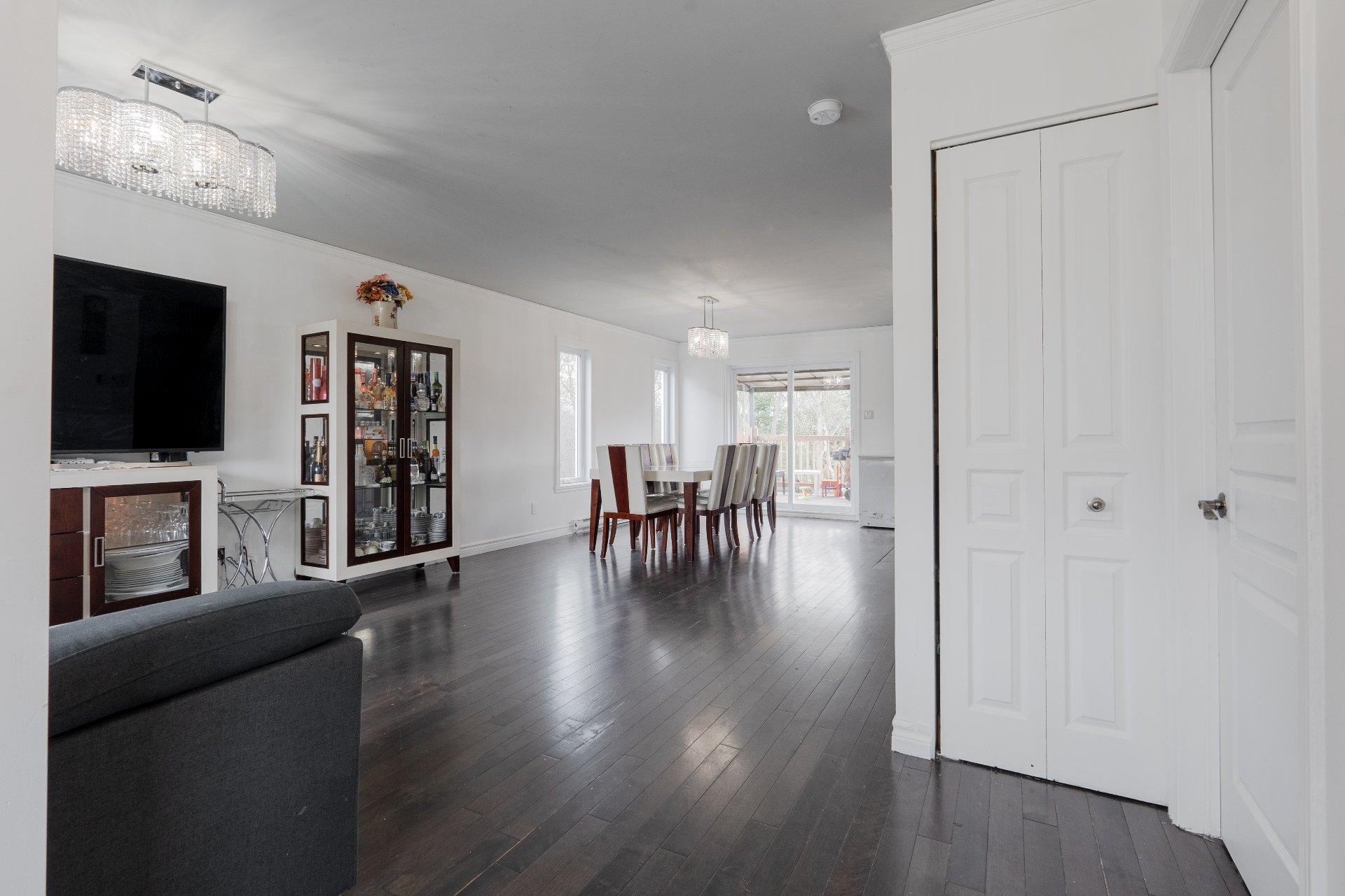 









738


Rue des Girolles

,
Sherbrooke (Brompton/Rock Forest/Saint-Élie/Deauville),




QC
J1N0Y2

