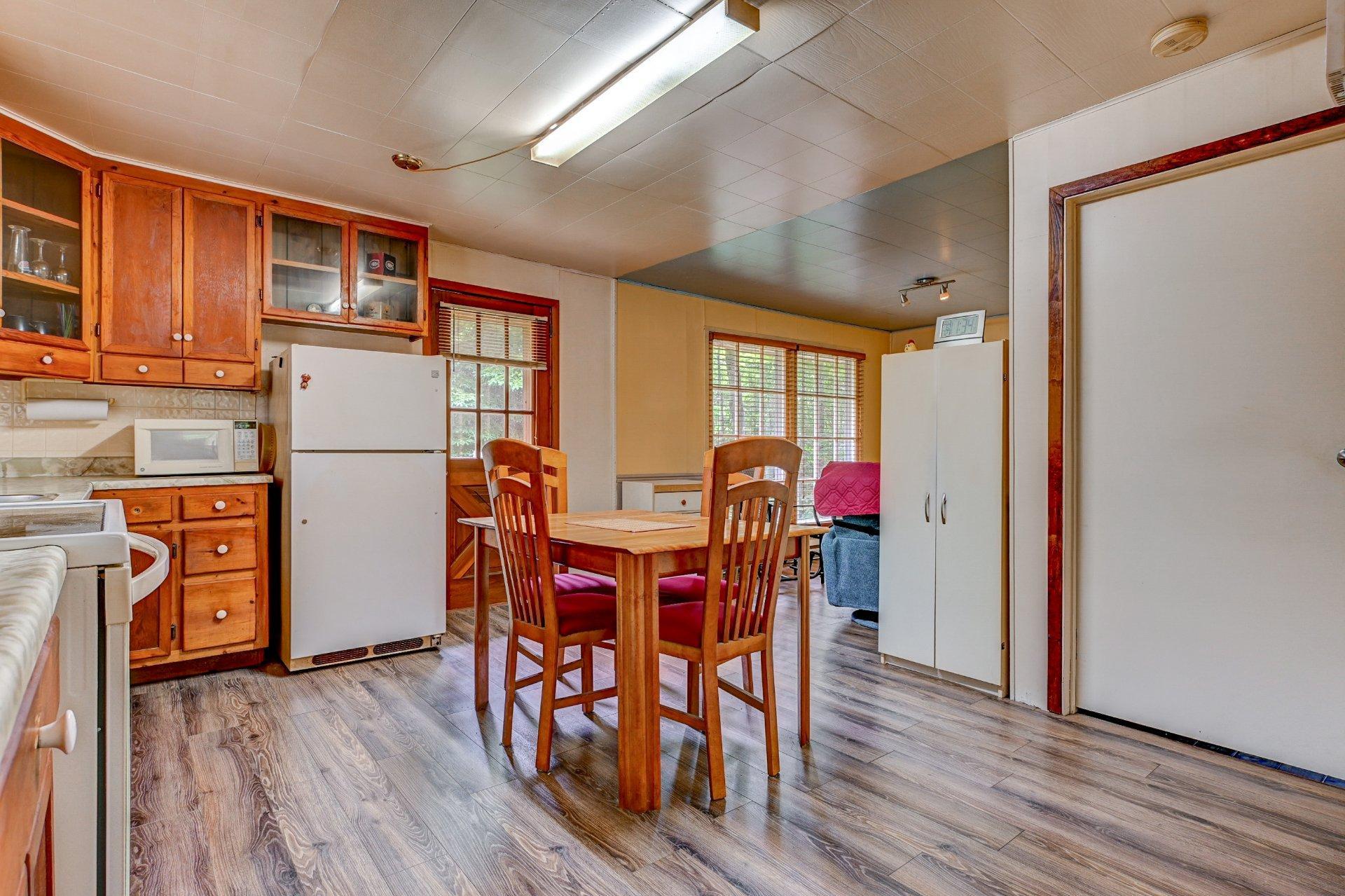 









315


Rue Juteau

,
Sainte-Sophie,




QC
J5J2P1

