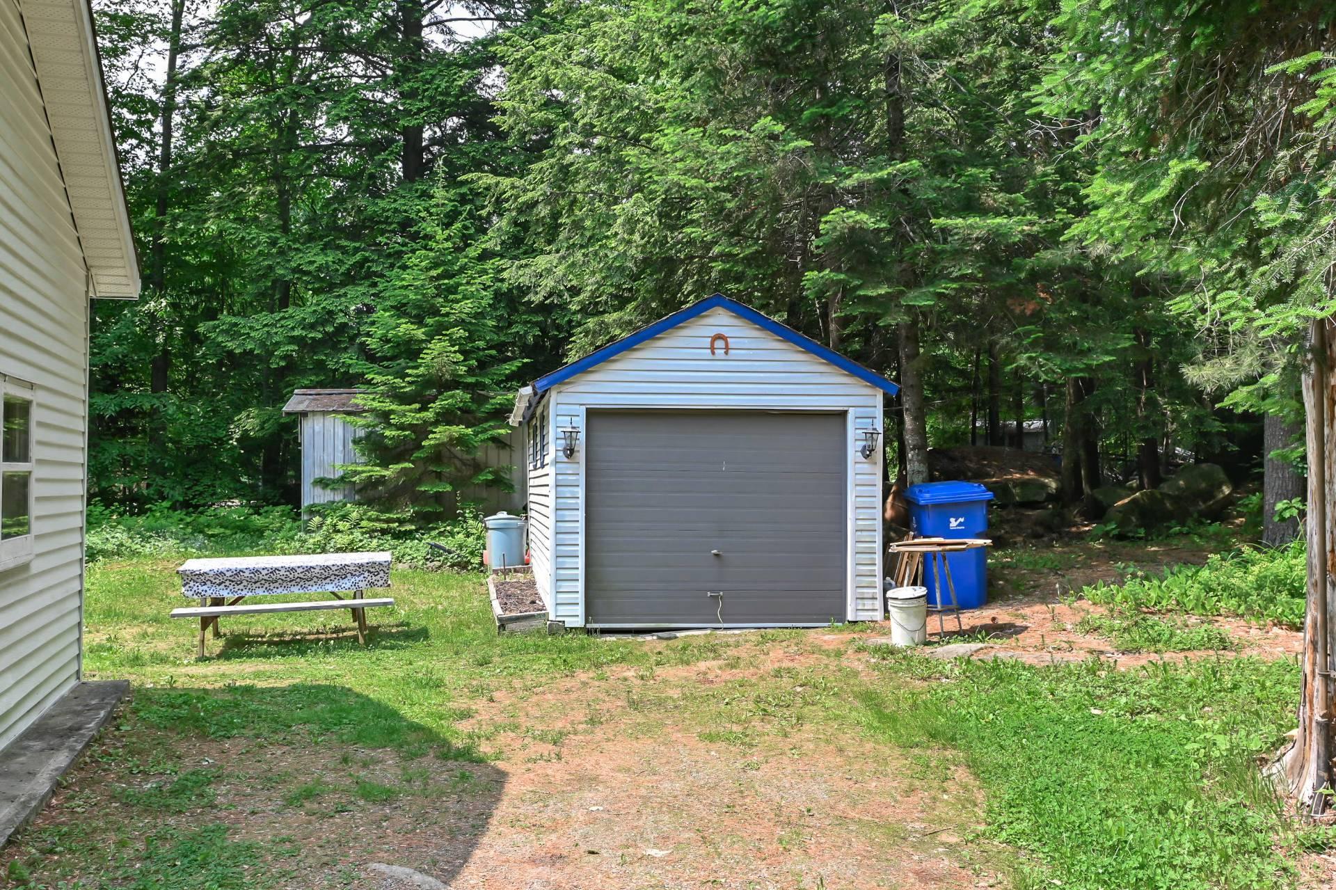 









315


Rue Juteau

,
Sainte-Sophie,




QC
J5J2P1

