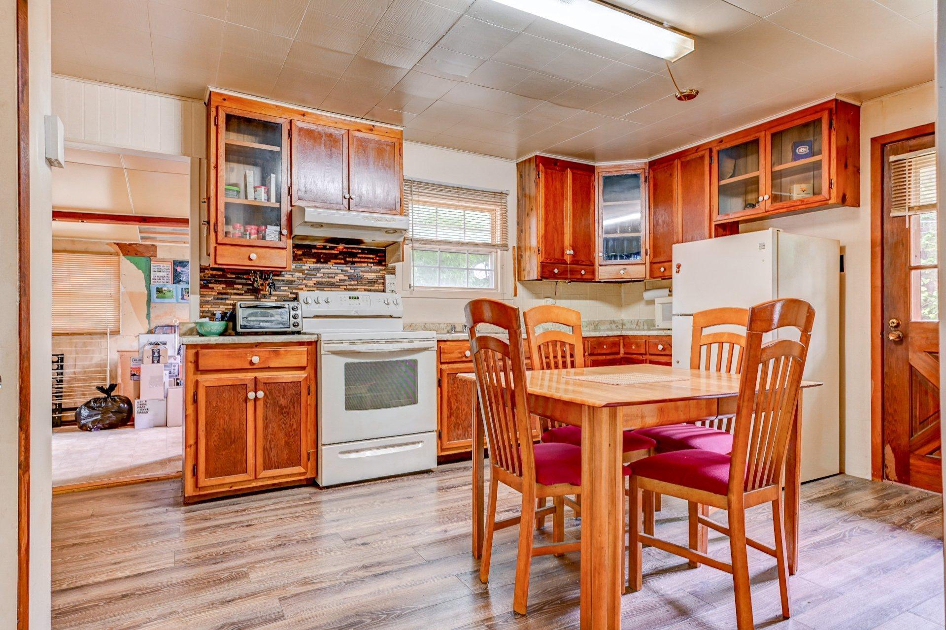 









315


Rue Juteau

,
Sainte-Sophie,




QC
J5J2P1

