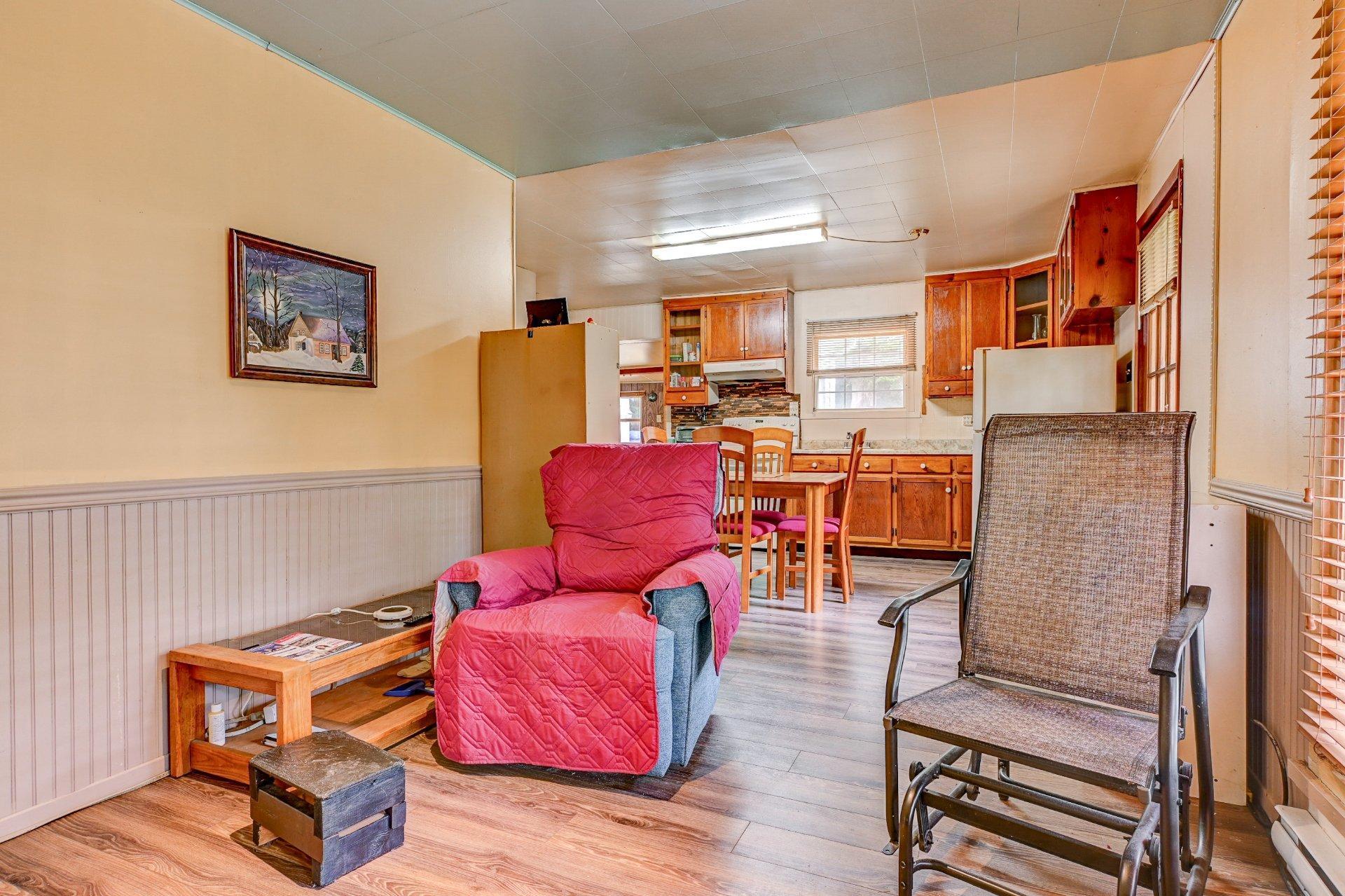 









315


Rue Juteau

,
Sainte-Sophie,




QC
J5J2P1

