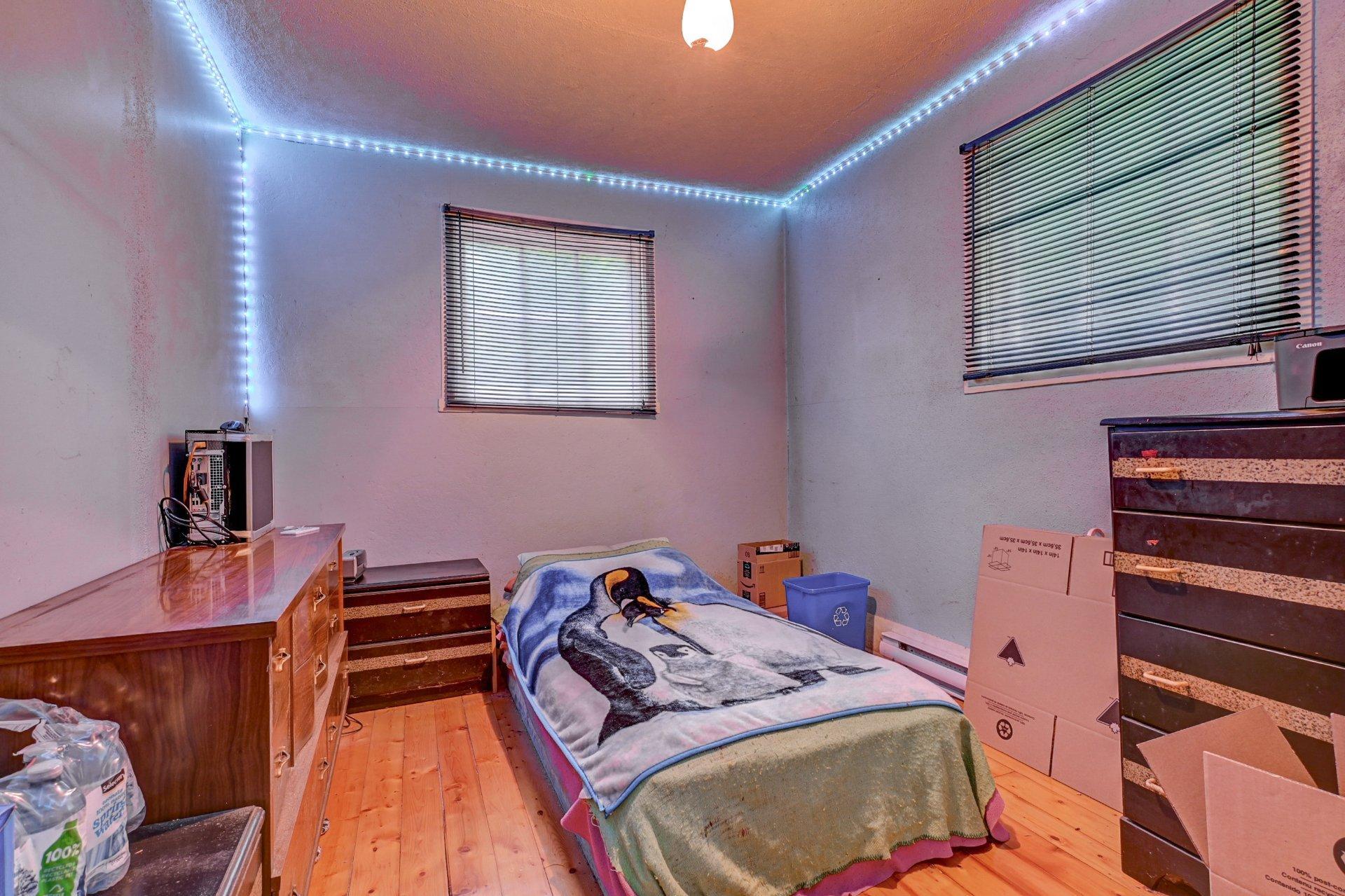 









315


Rue Juteau

,
Sainte-Sophie,




QC
J5J2P1

