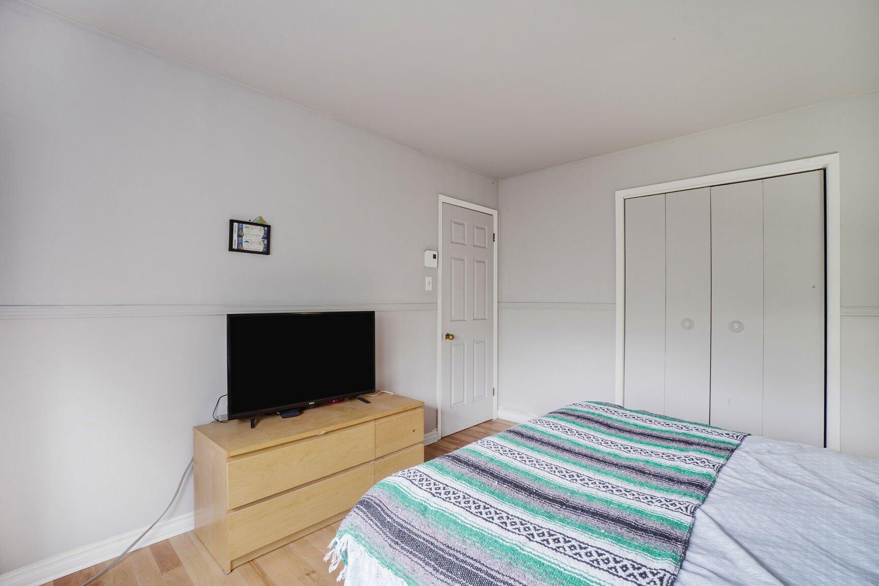 









298


Rue de Milan

,
Saint-Eustache,




QC
J7P4R3

