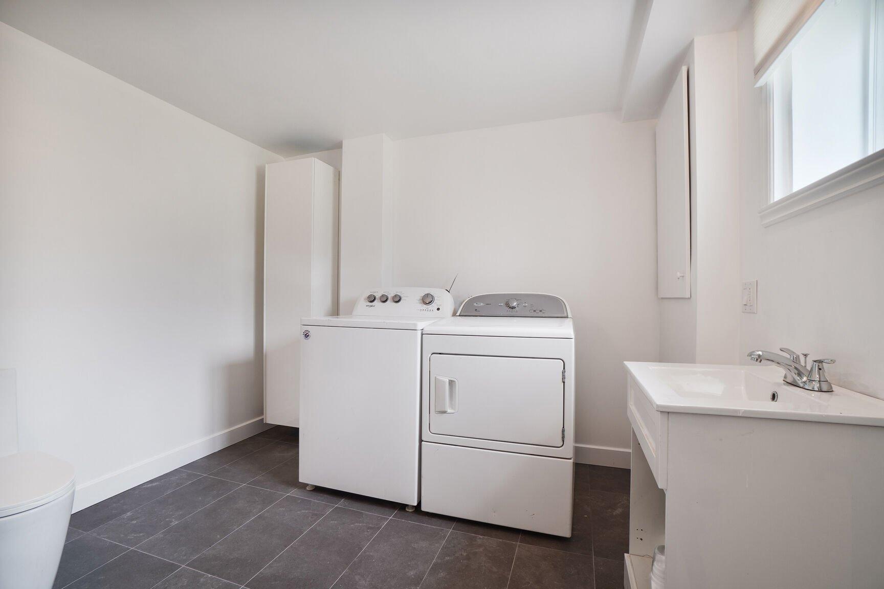 









298


Rue de Milan

,
Saint-Eustache,




QC
J7P4R3

