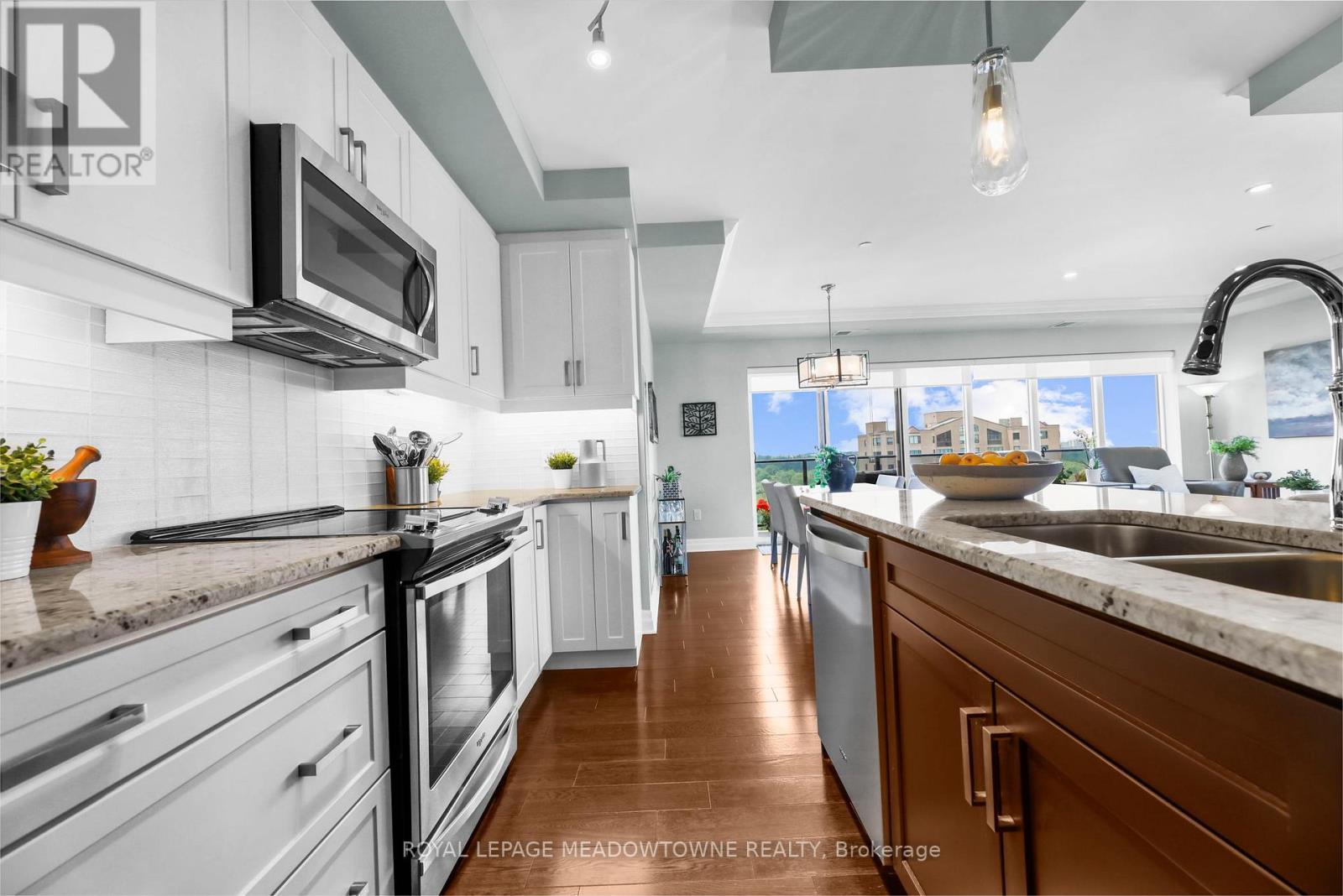 












1001 - 505 TALBOT STREET

,
London East,




Ontario
N6A2S6

