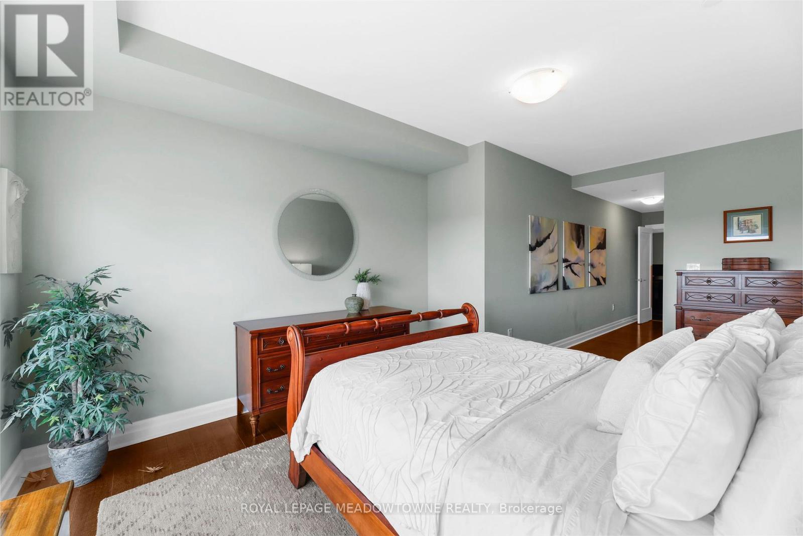 












1001 - 505 TALBOT STREET

,
London East,




Ontario
N6A2S6

