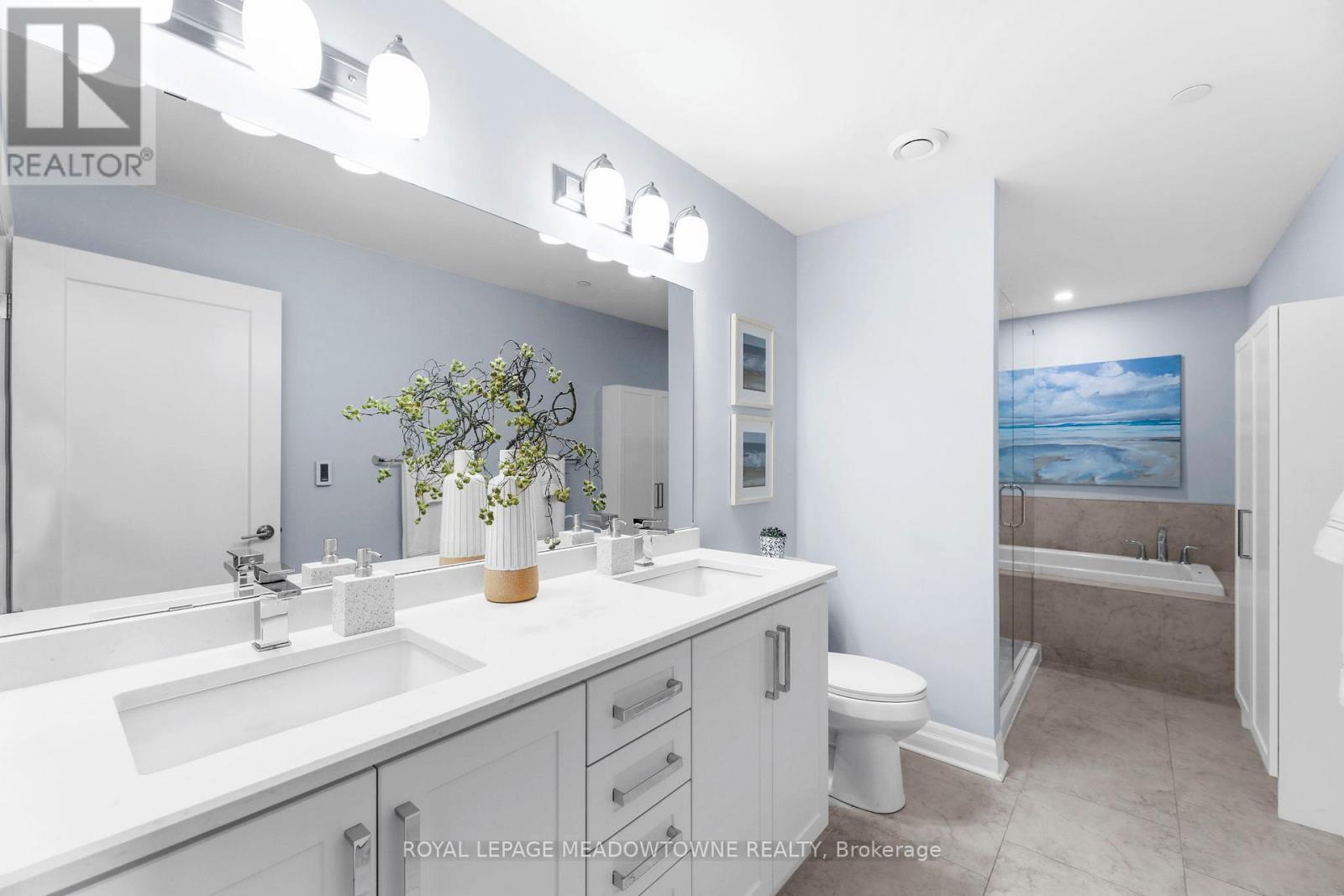 












1001 - 505 TALBOT STREET

,
London East,




Ontario
N6A2S6

