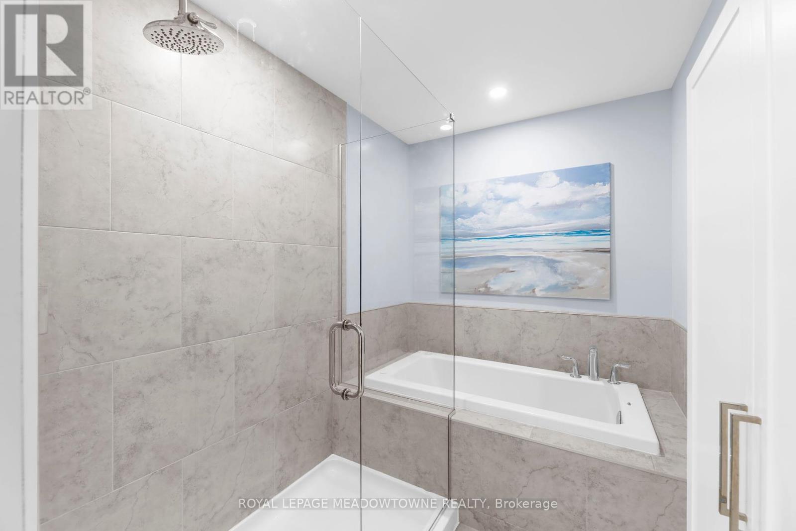 












1001 - 505 TALBOT STREET

,
London East,




Ontario
N6A2S6

