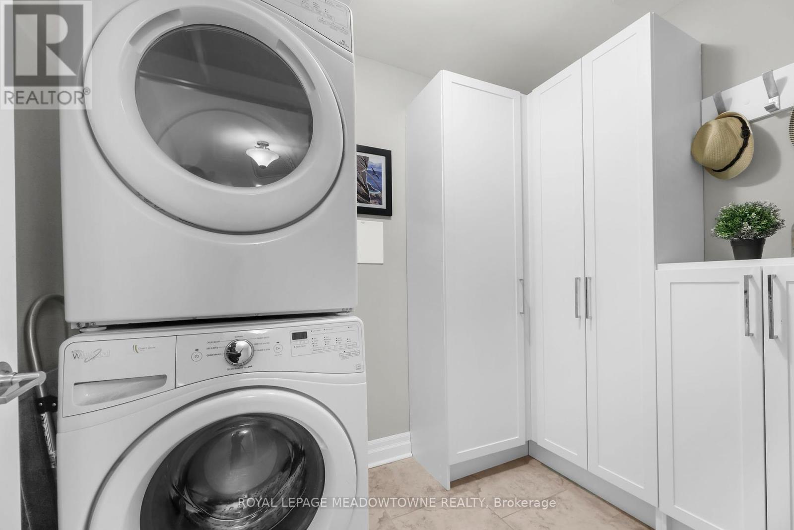 












1001 - 505 TALBOT STREET

,
London East,




Ontario
N6A2S6

