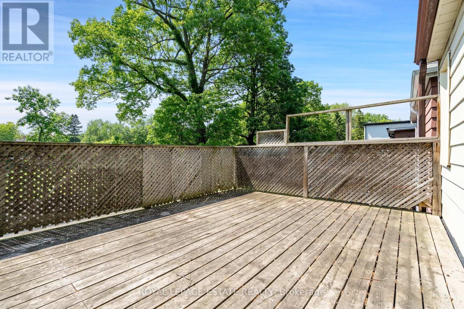 












54 KENILWORTH AVENUE

,
Toronto,




Ontario
M4L3S5

