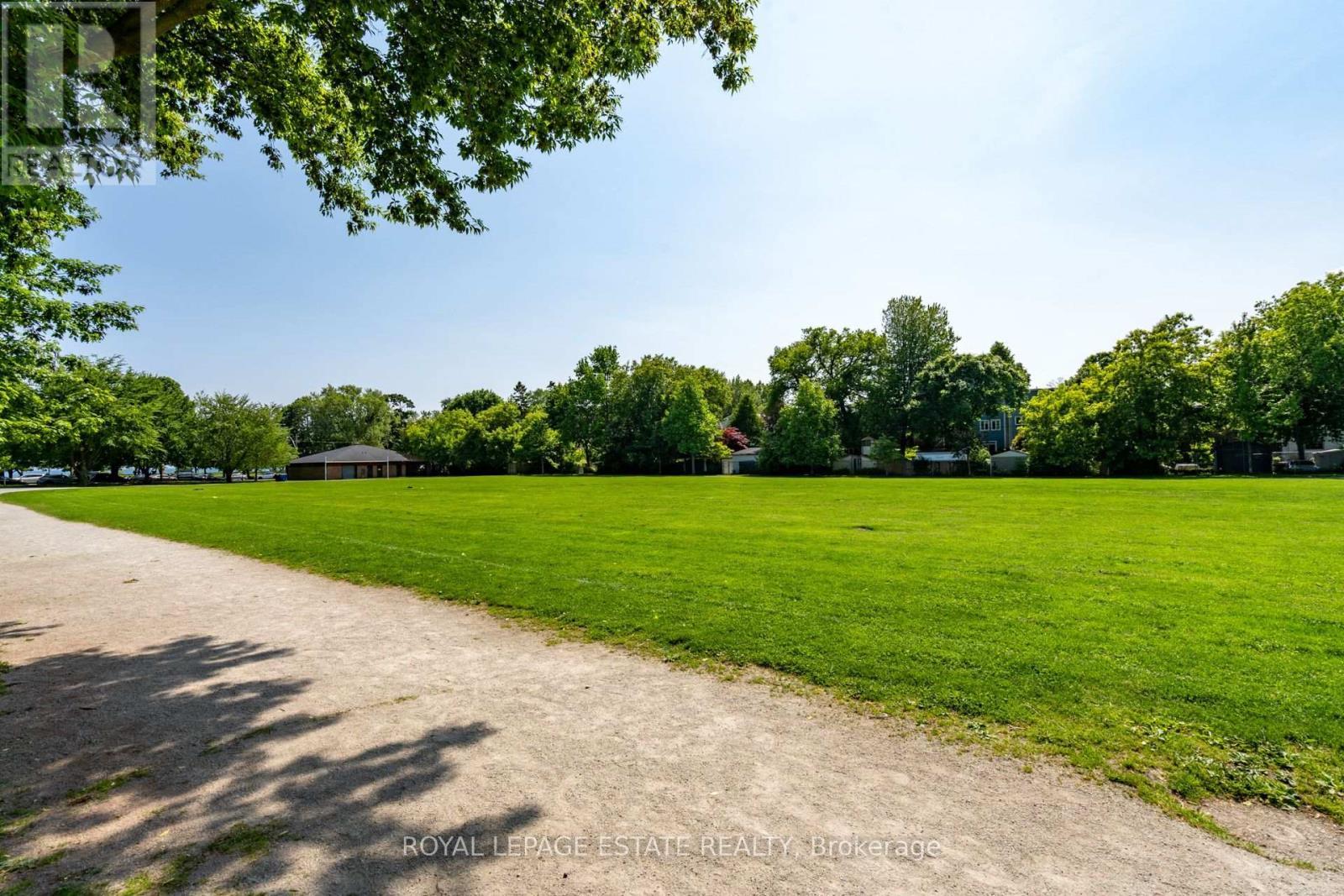 












54 KENILWORTH AVENUE

,
Toronto,




Ontario
M4L3S5

