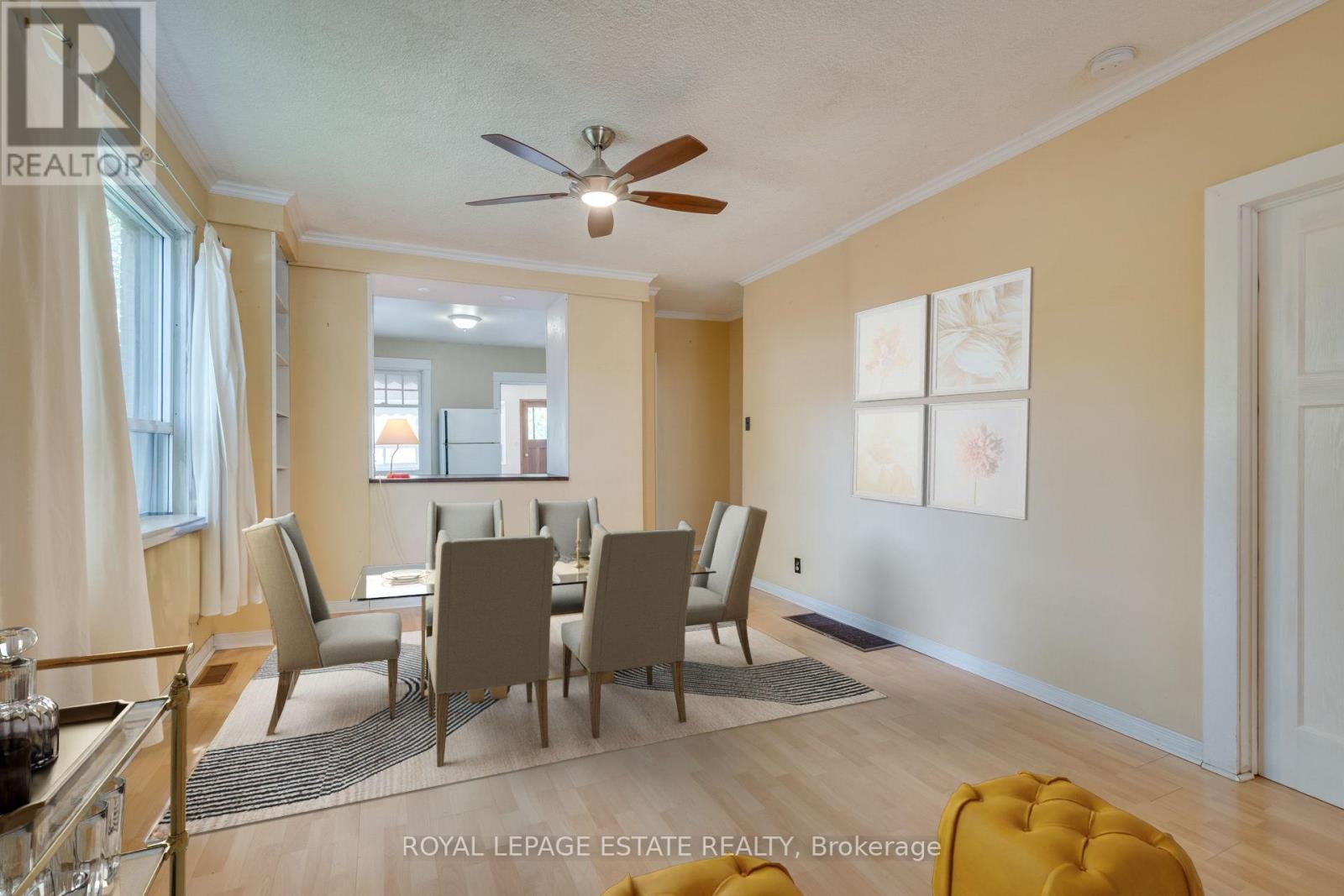 












54 KENILWORTH AVENUE

,
Toronto,




Ontario
M4L3S5

