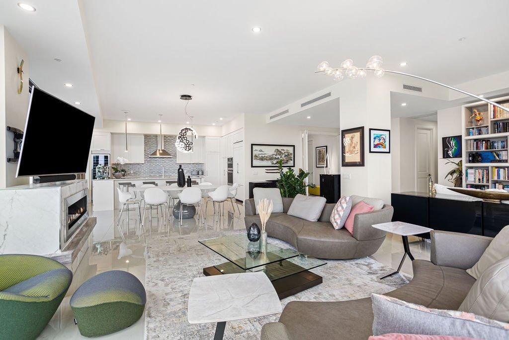 









4400


Prom. Paton

, 708,
Laval (Chomedey),




QC
H7W0K2

