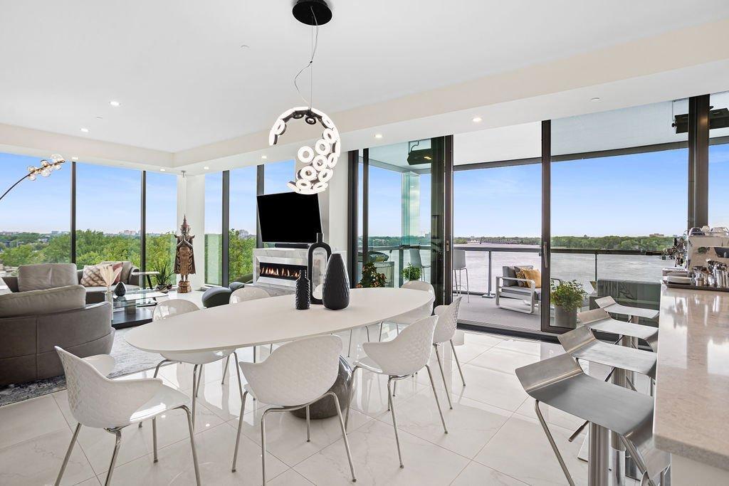 









4400


Prom. Paton

, 708,
Laval (Chomedey),




QC
H7W0K2

